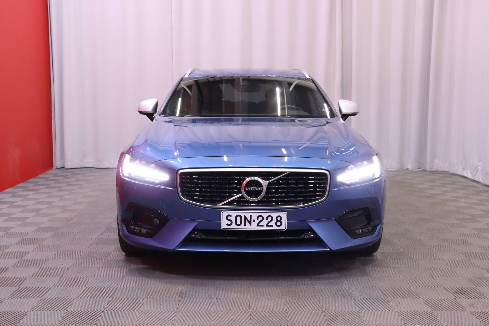 VOLVO V90 2019
