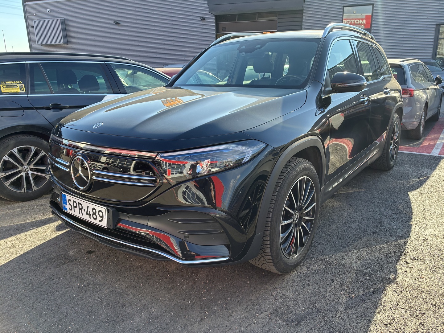 MERCEDES-BENZ EQB 2023