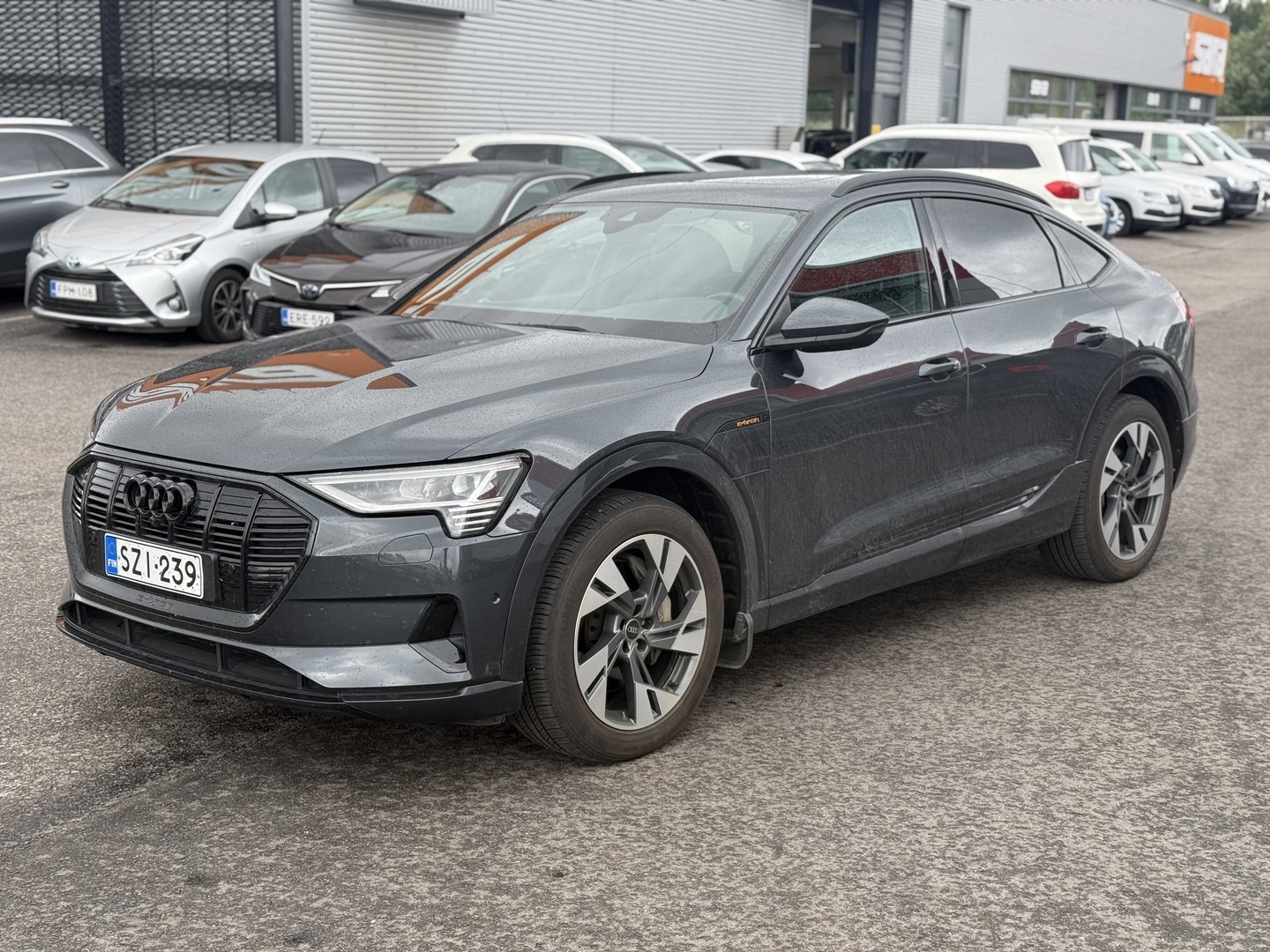 AUDI e-tron 2022