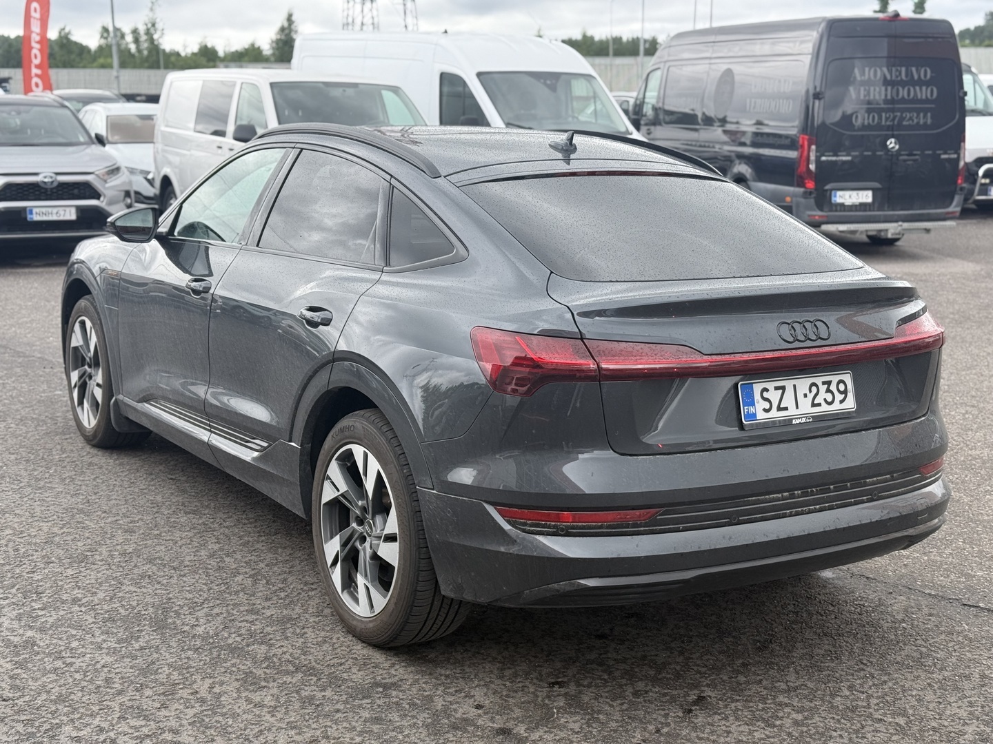 AUDI e-tron 2022