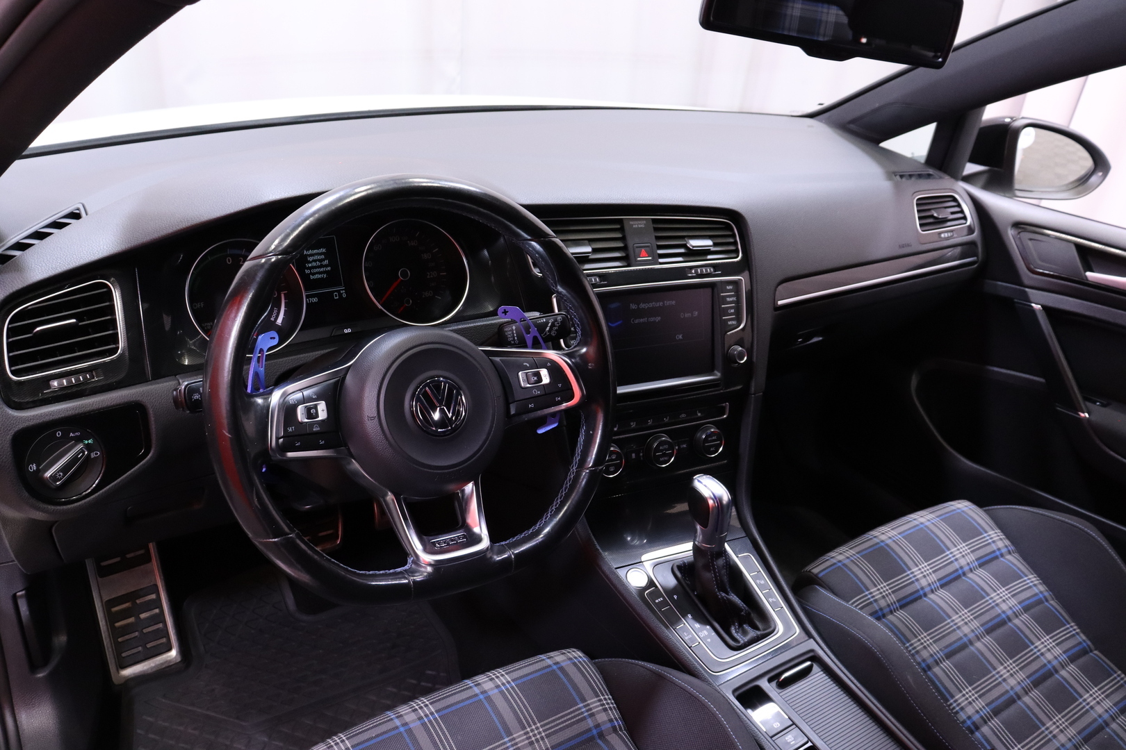 VOLKSWAGEN Golf 2015