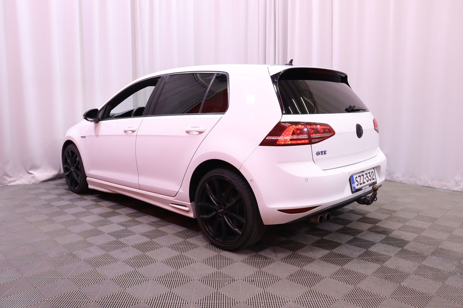 VOLKSWAGEN Golf 2015