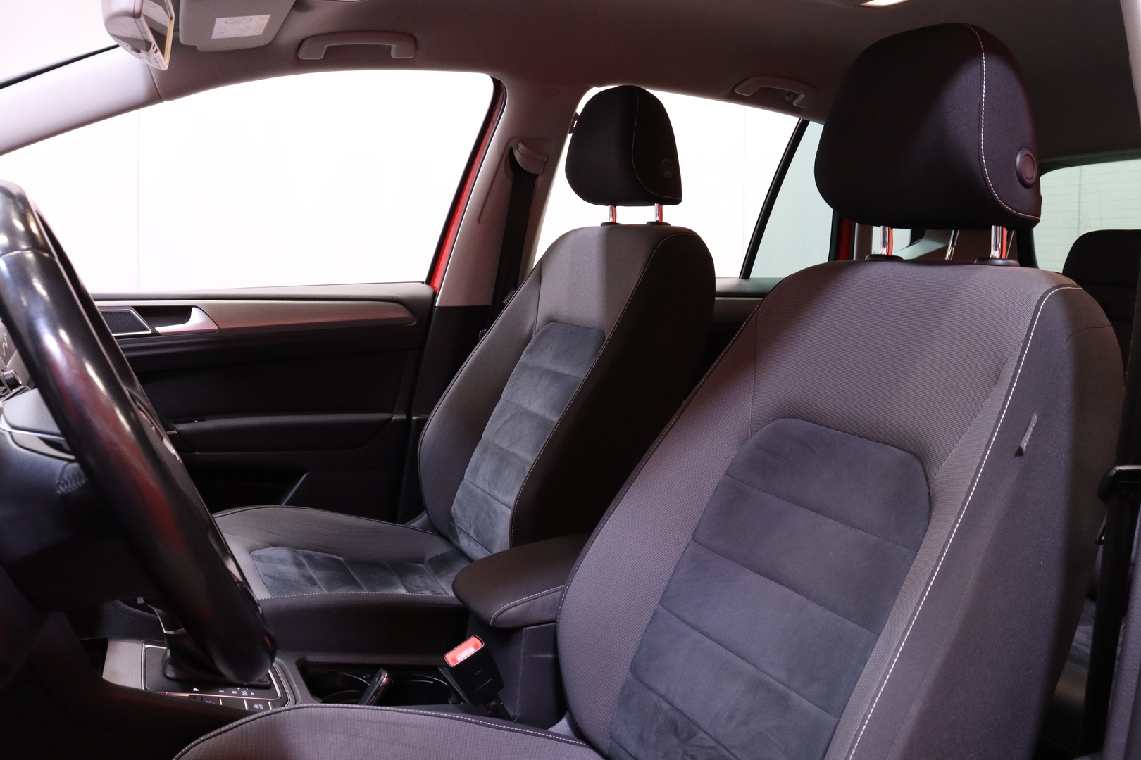 VOLKSWAGEN Golf Sportsvan 2015