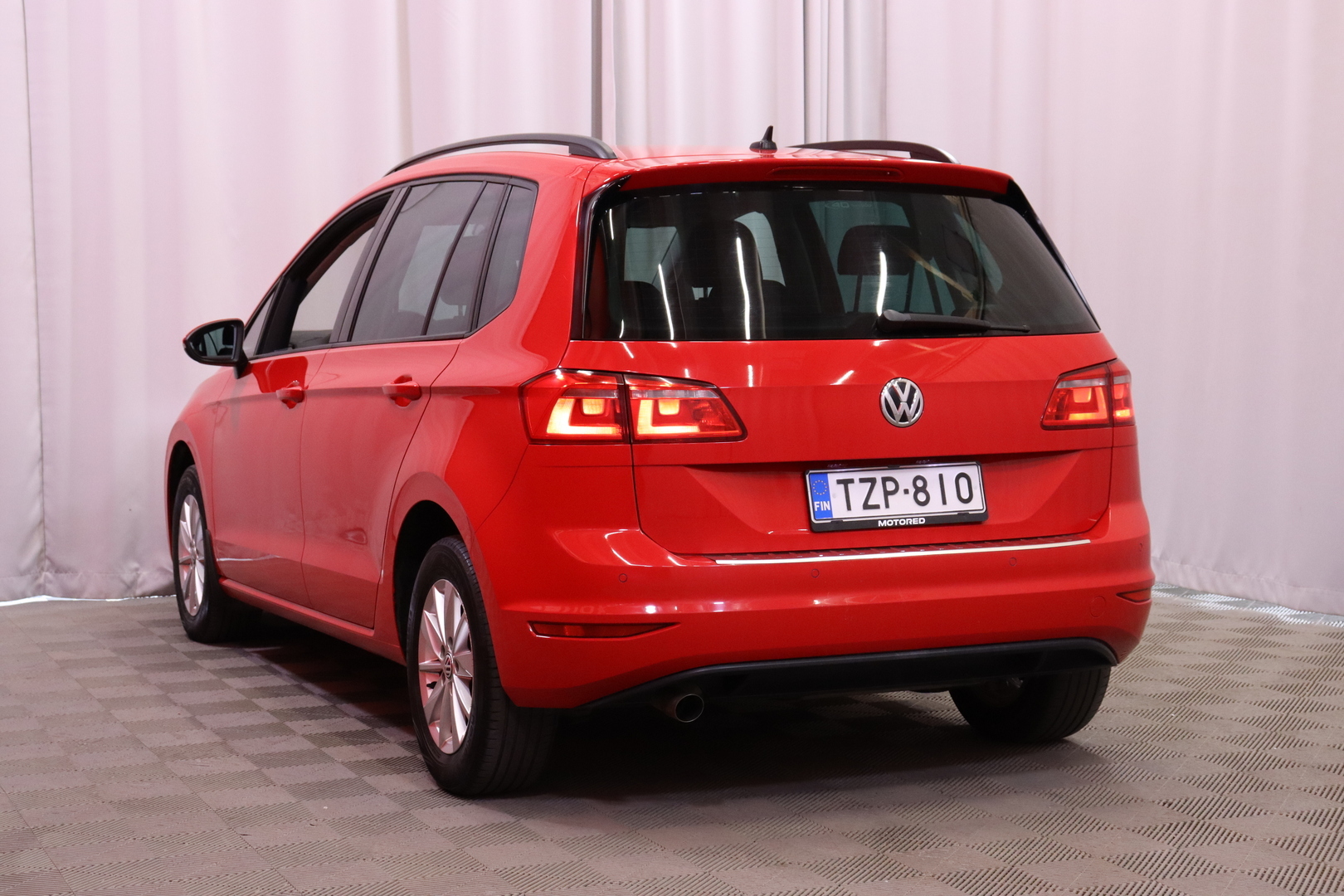 VOLKSWAGEN Golf Sportsvan 2015