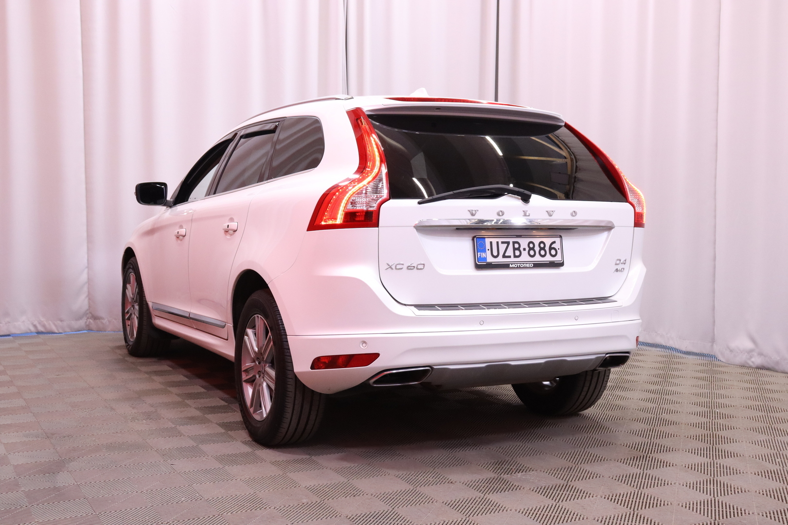 VOLVO XC60 2016