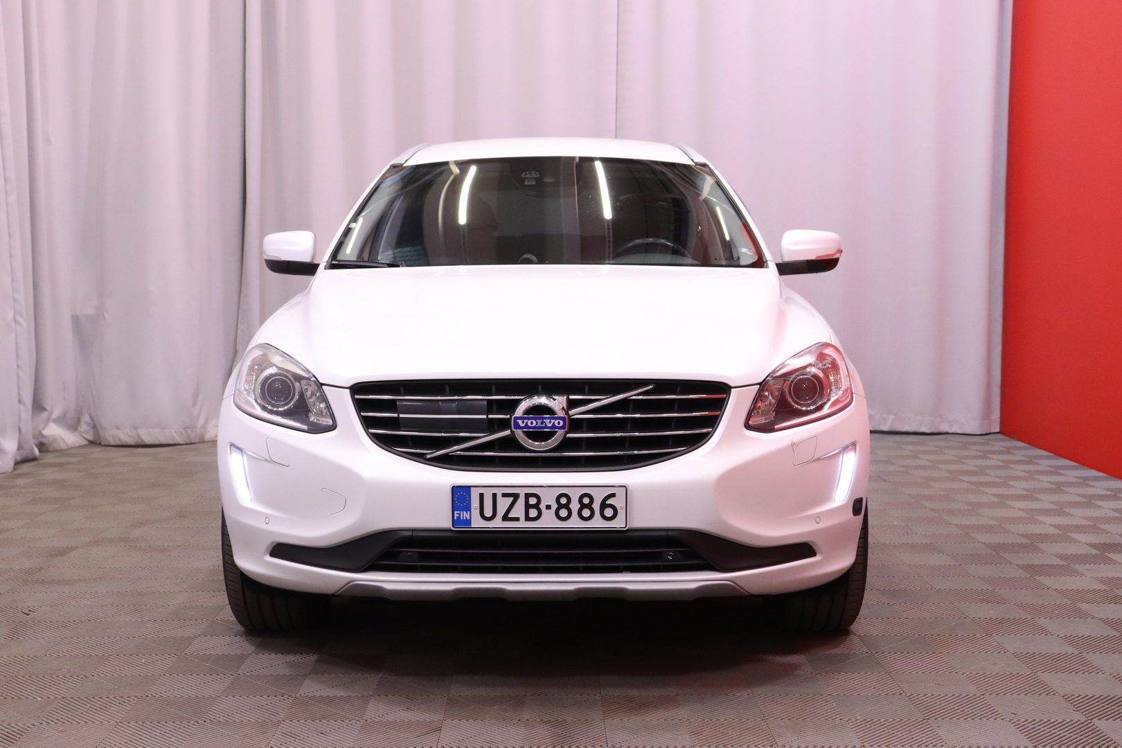 VOLVO XC60 2016