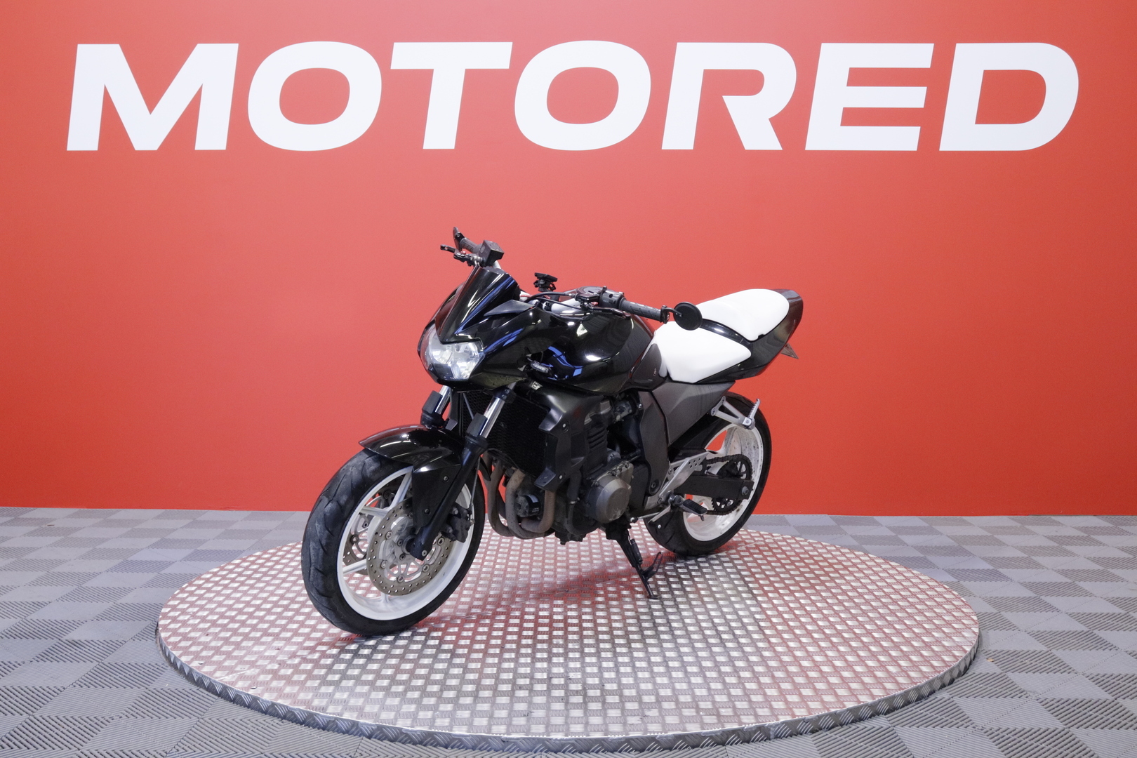 KAWASAKI Z 2005