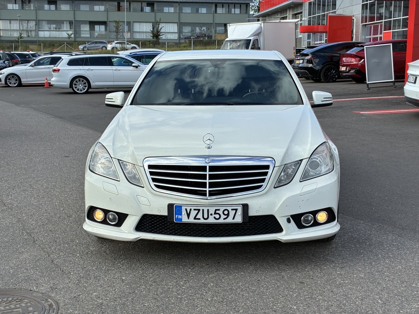 MERCEDES-BENZ E 2009