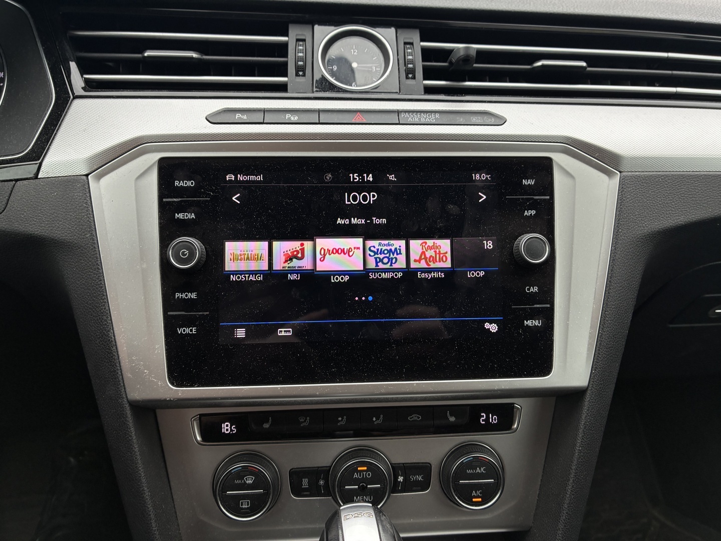 VOLKSWAGEN Passat 2018