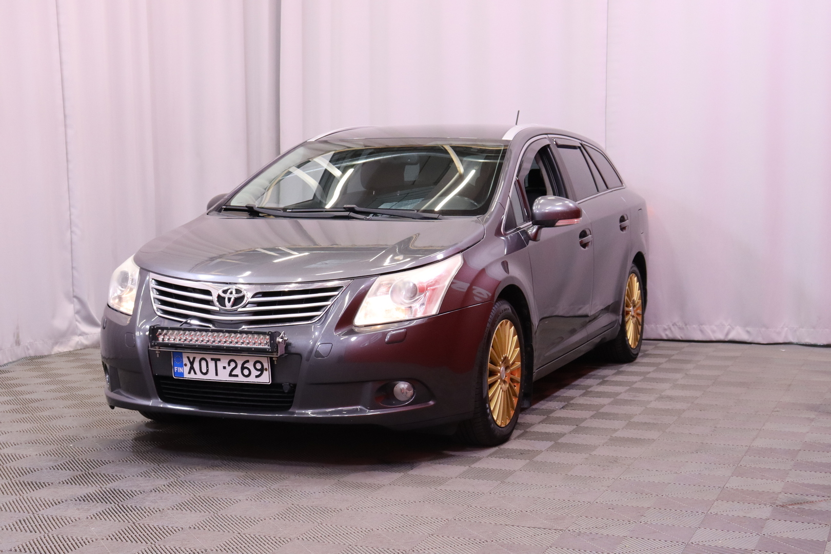 TOYOTA Avensis 2009