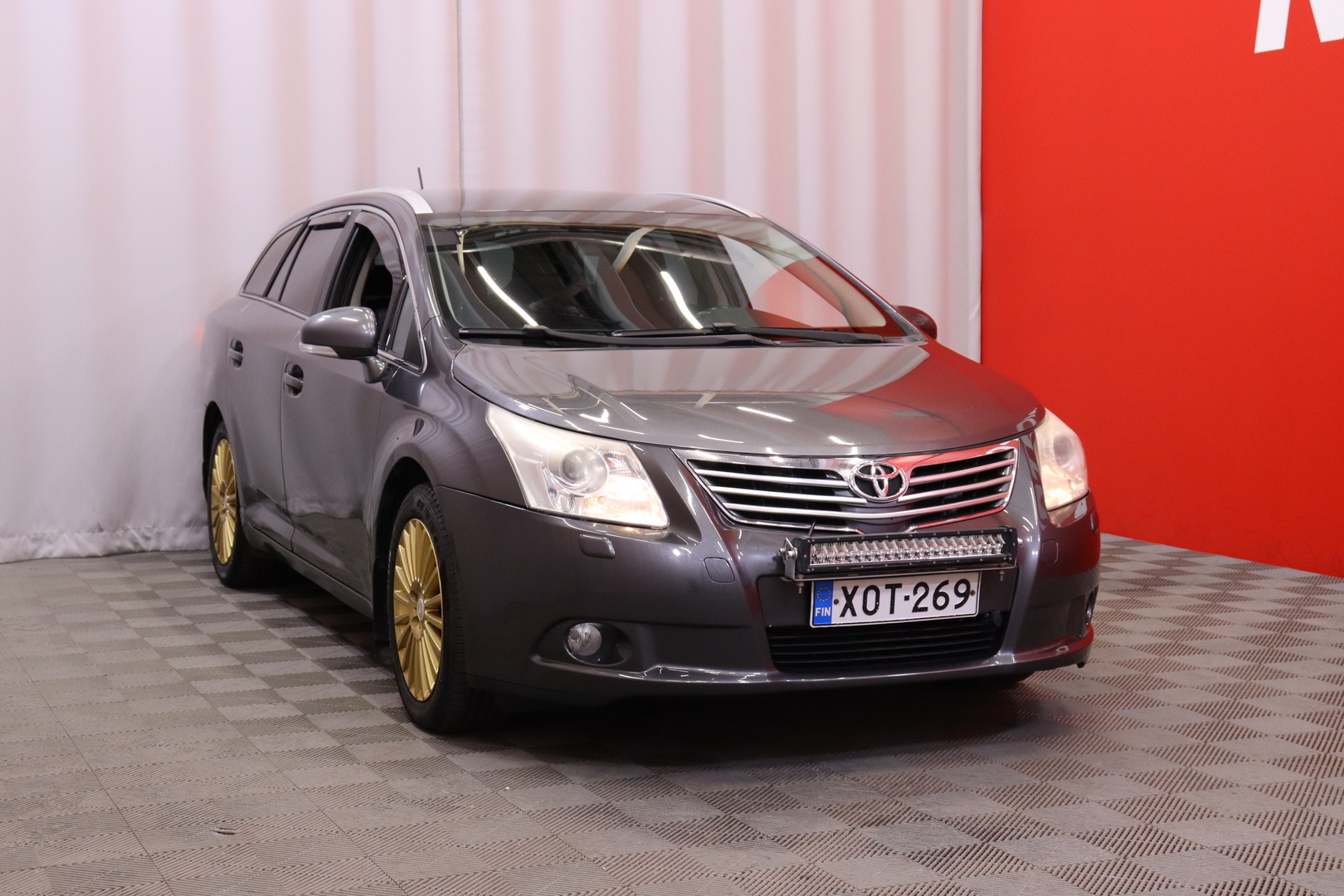 TOYOTA Avensis 2009