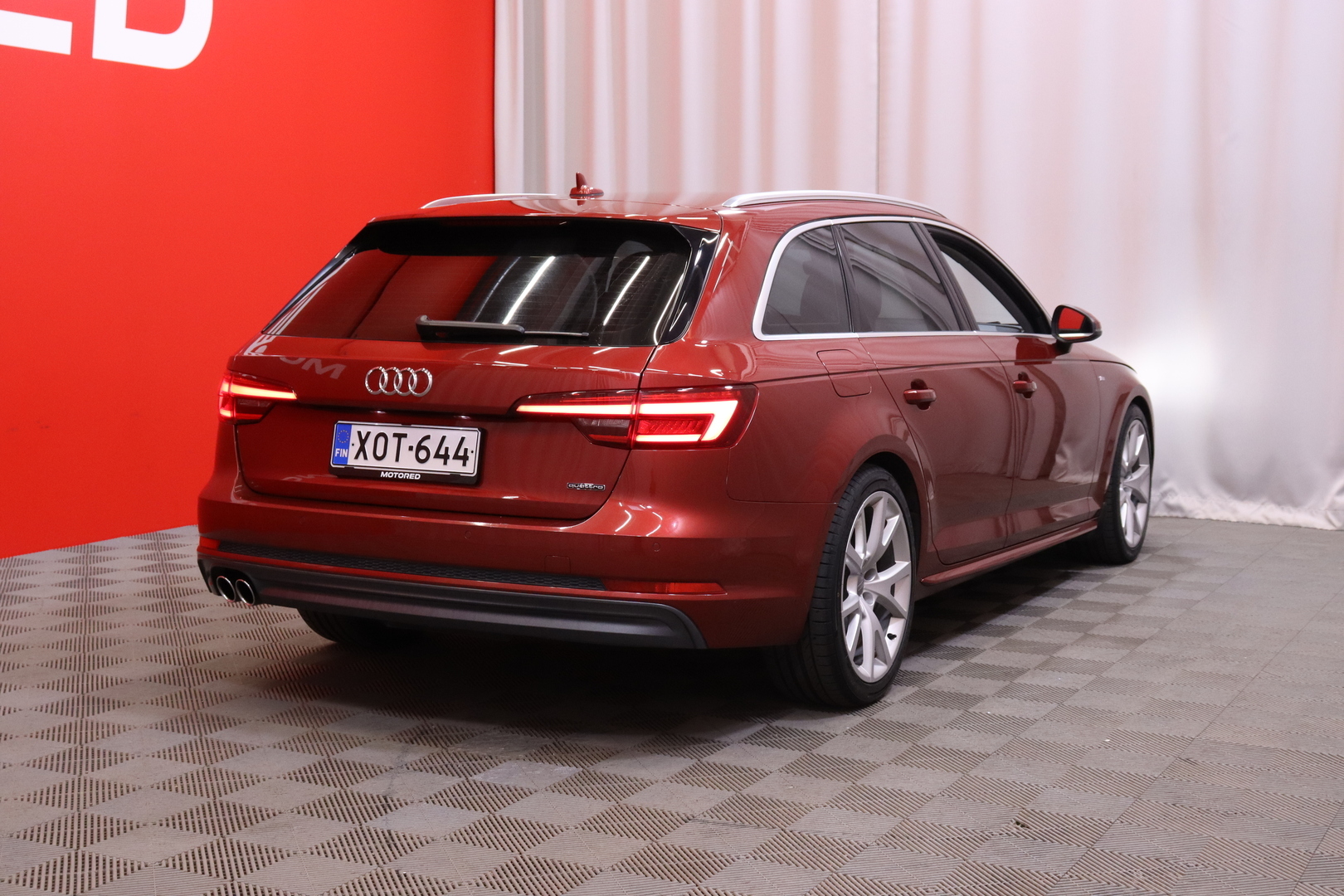AUDI A4 2018