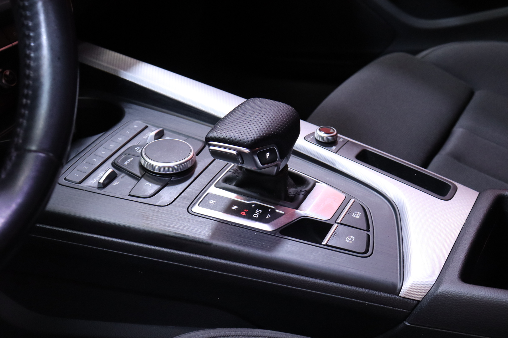 AUDI A4 2018