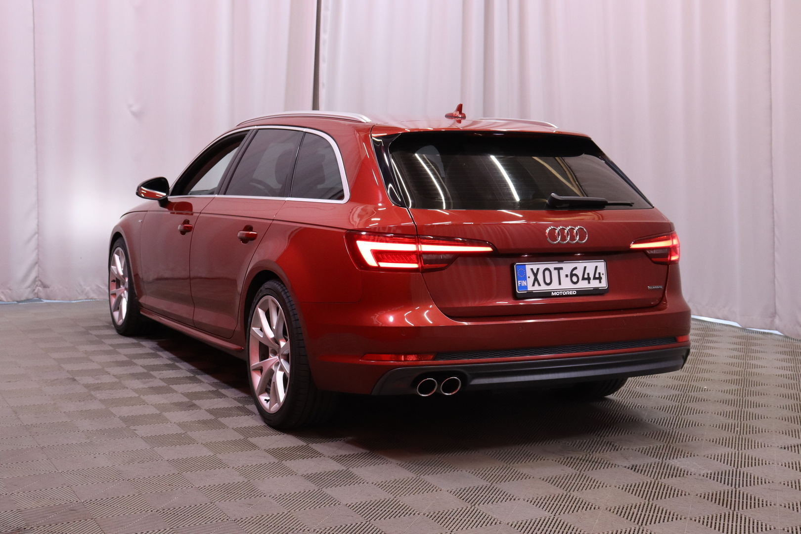 AUDI A4 2018