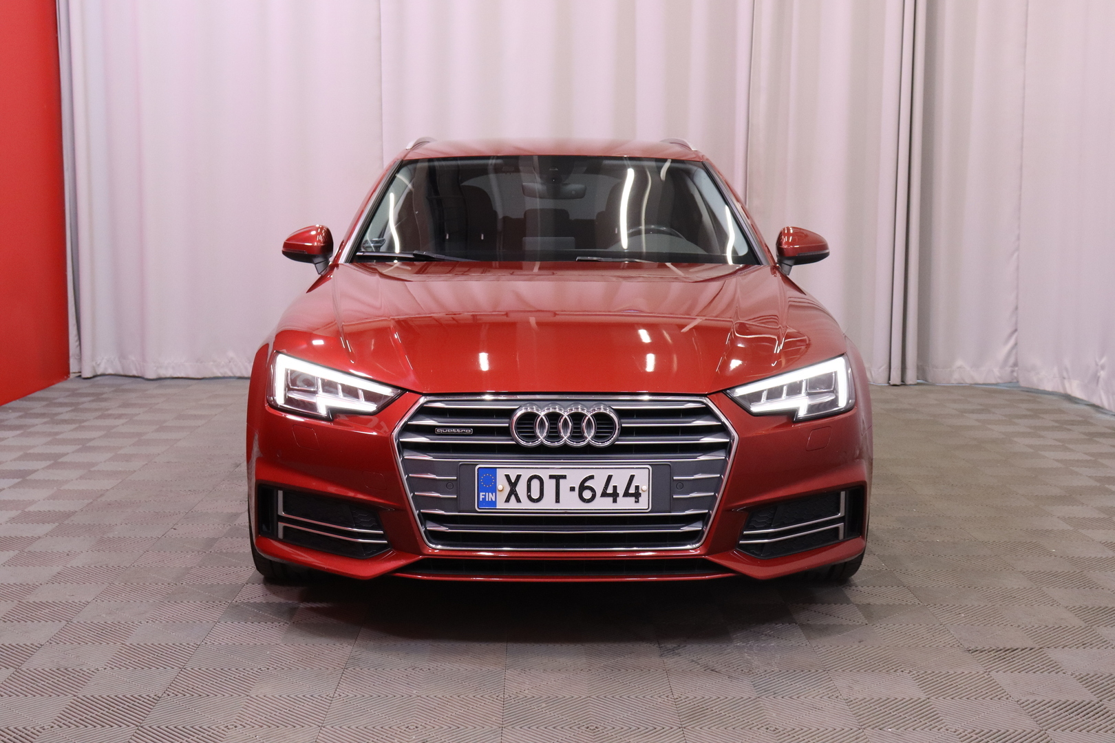 AUDI A4 2018