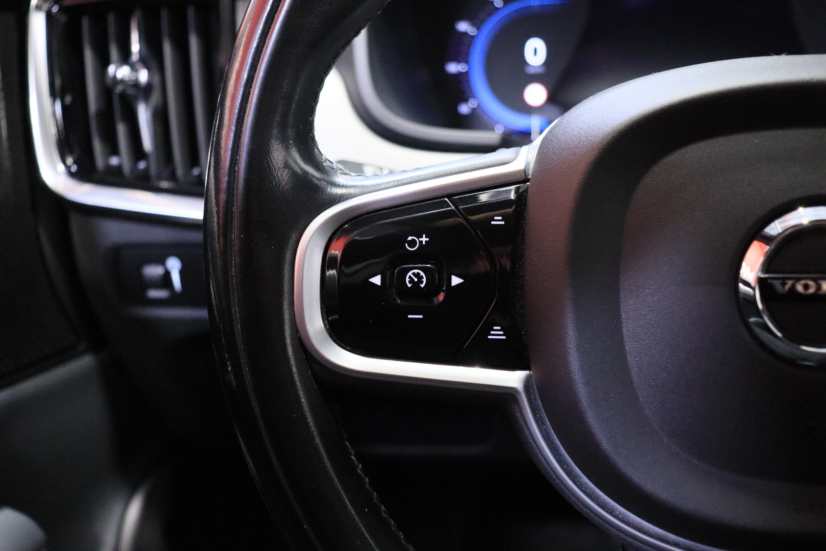 VOLVO V90 Cross Country 2022