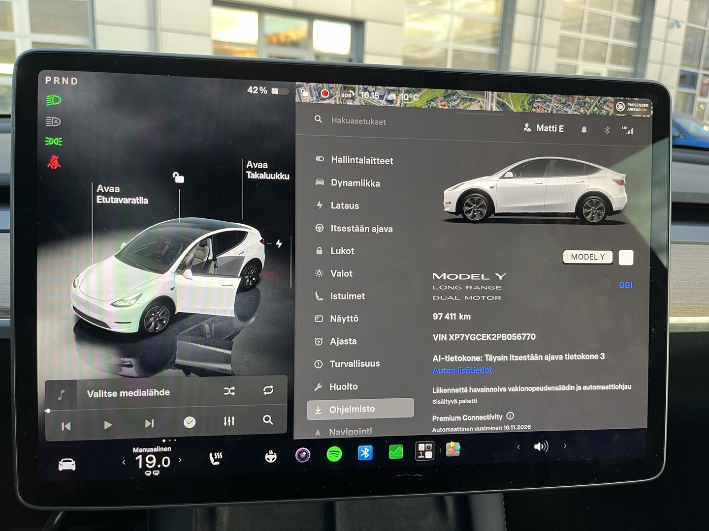TESLA Model Y 2023