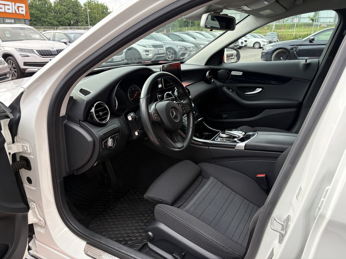 MERCEDES-BENZ C 2016