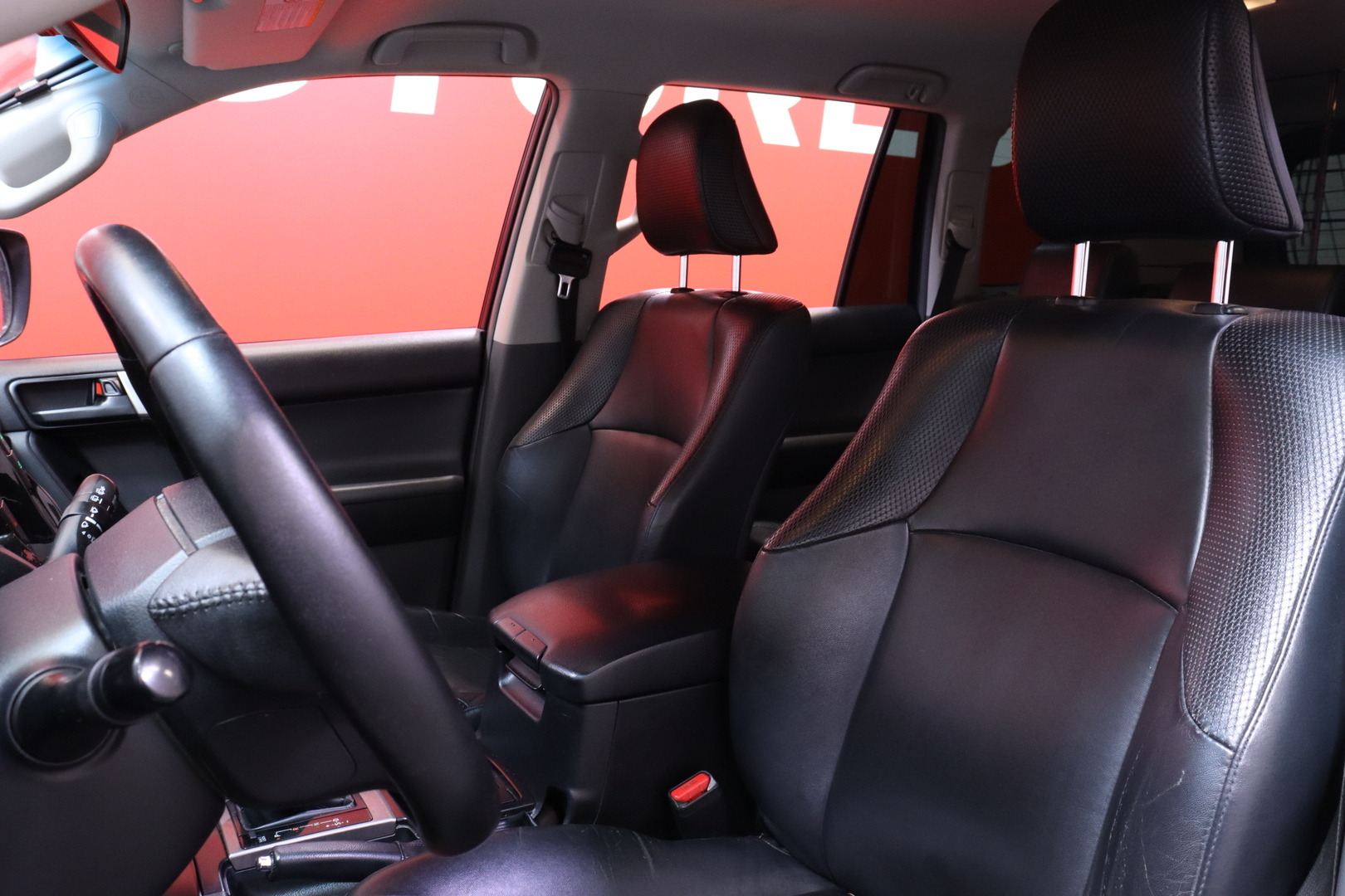 TOYOTA Land Cruiser 2011