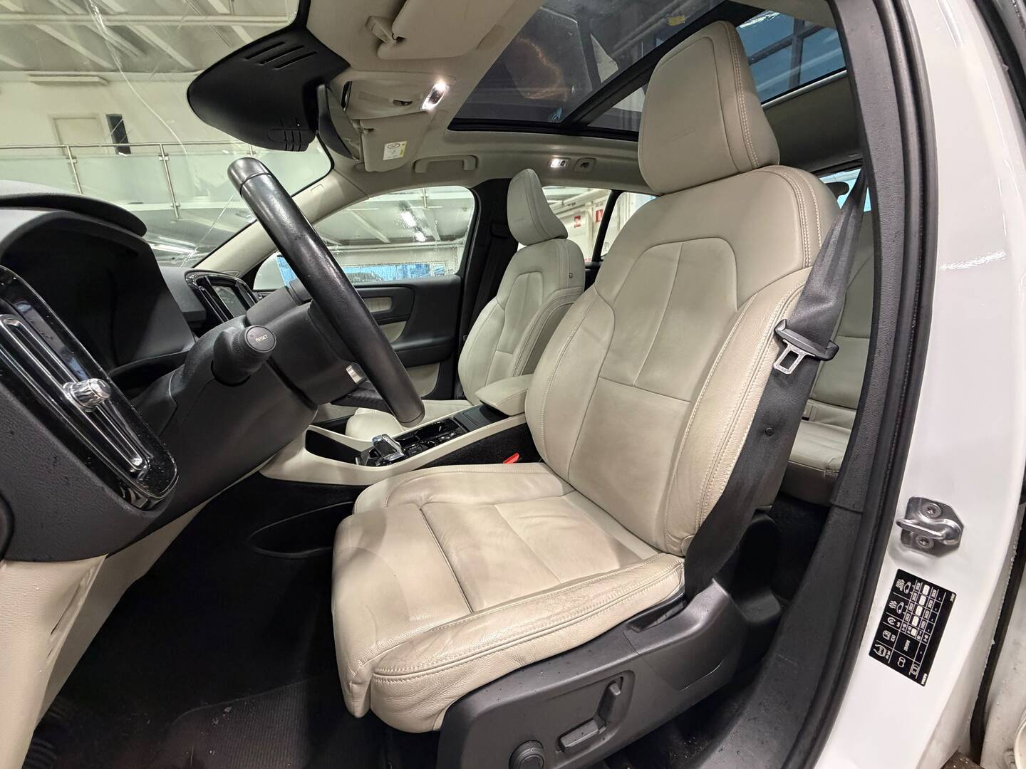 VOLVO XC40 2019