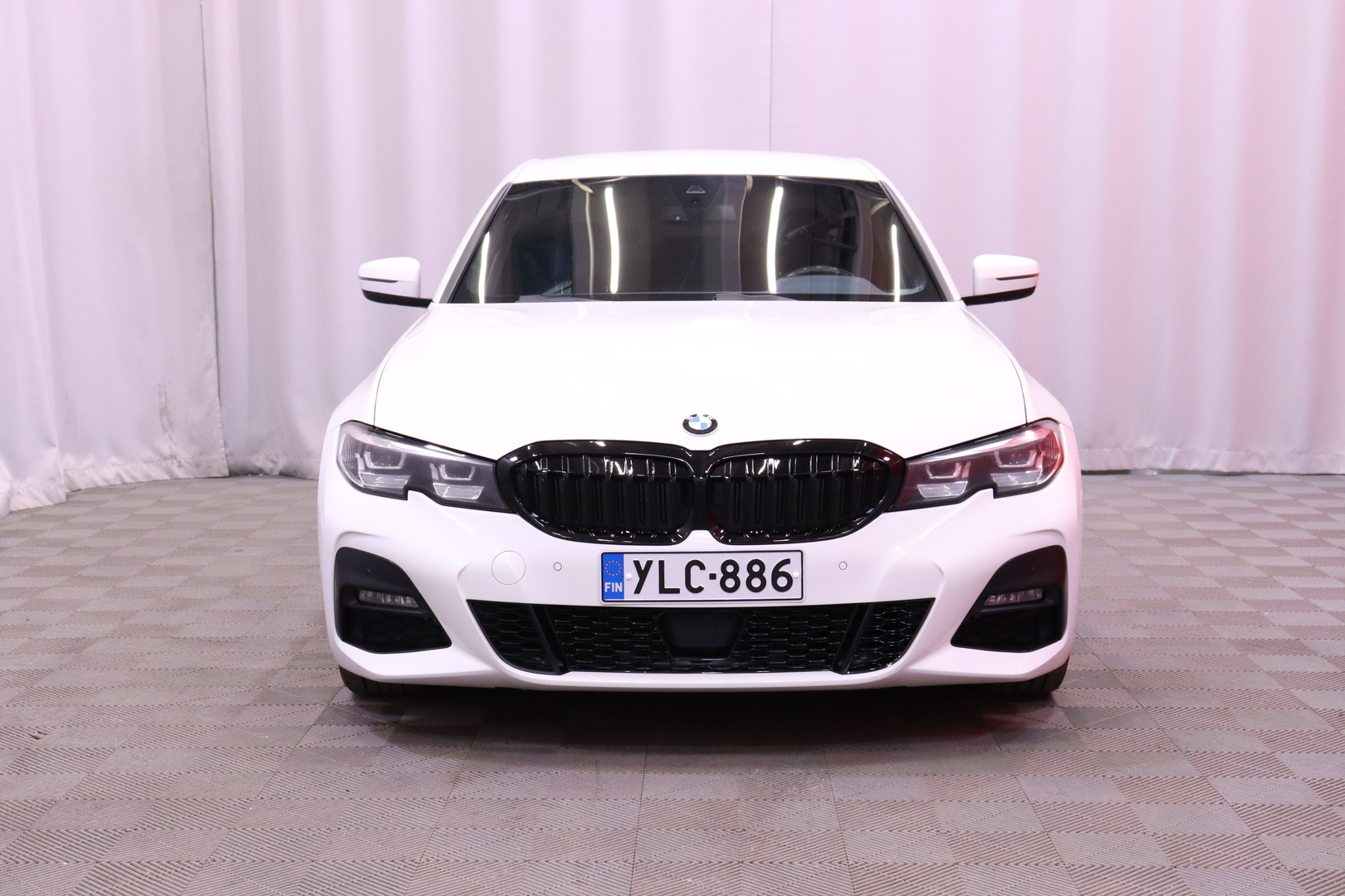 BMW 320 2019
