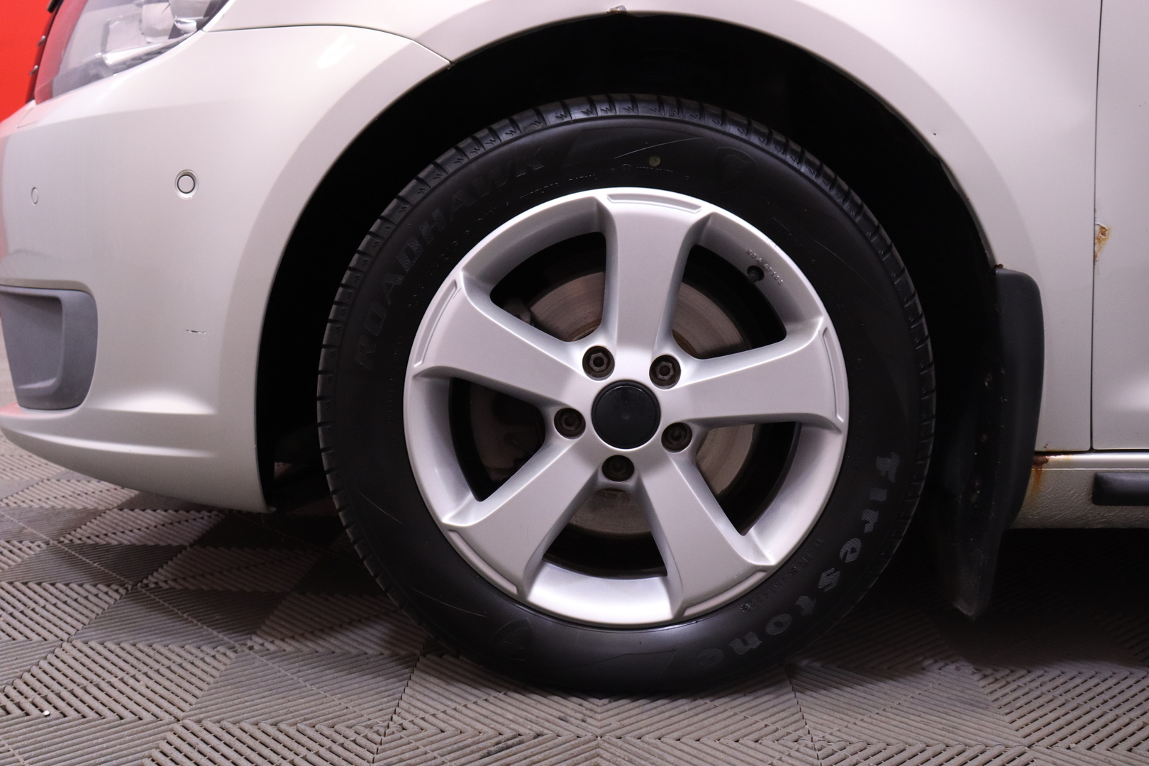 VOLKSWAGEN Touran 2010