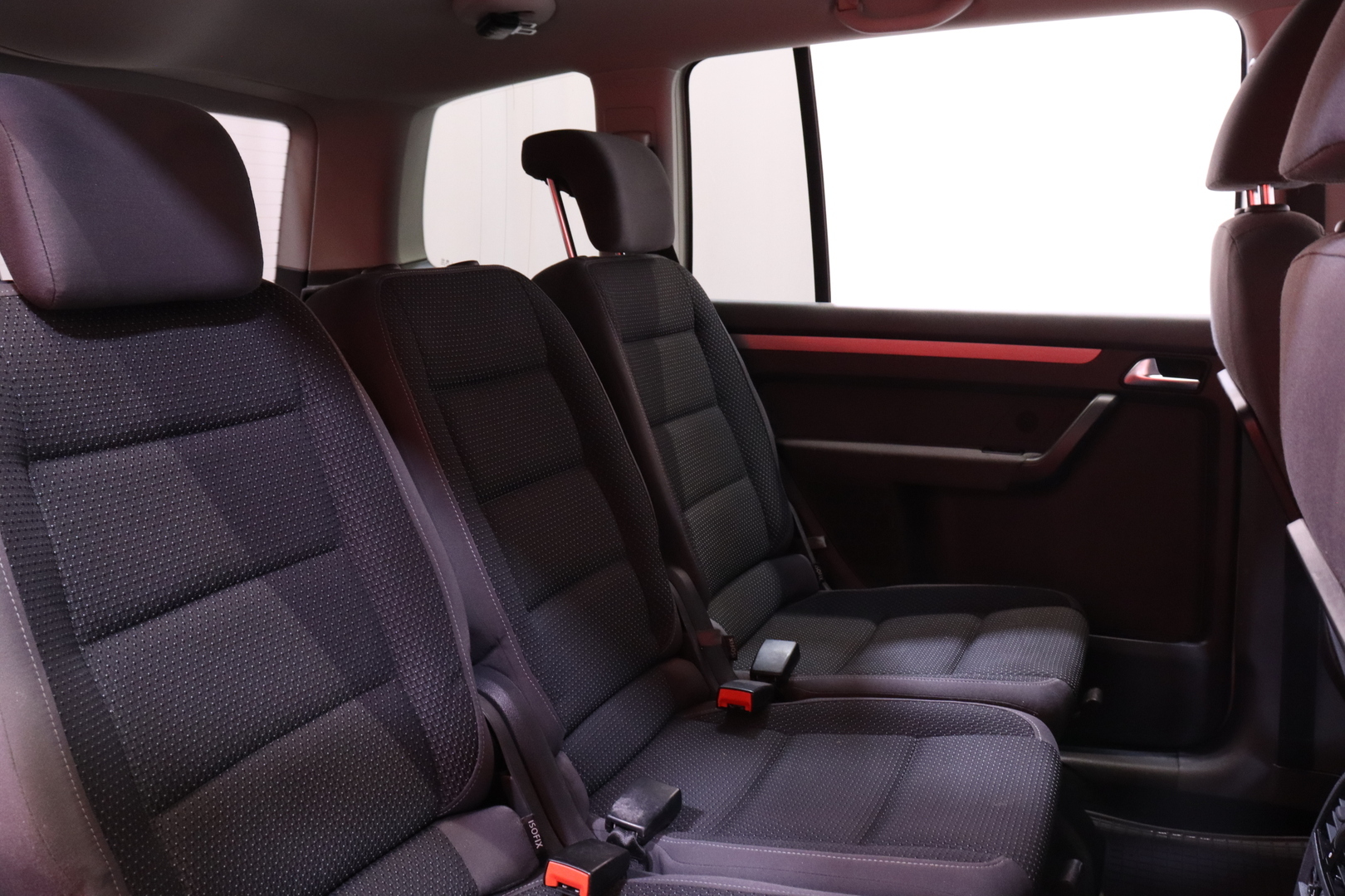 VOLKSWAGEN Touran 2010
