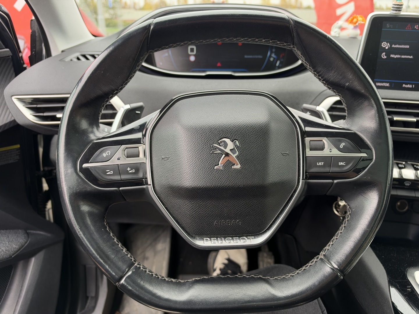 PEUGEOT 3008 2017