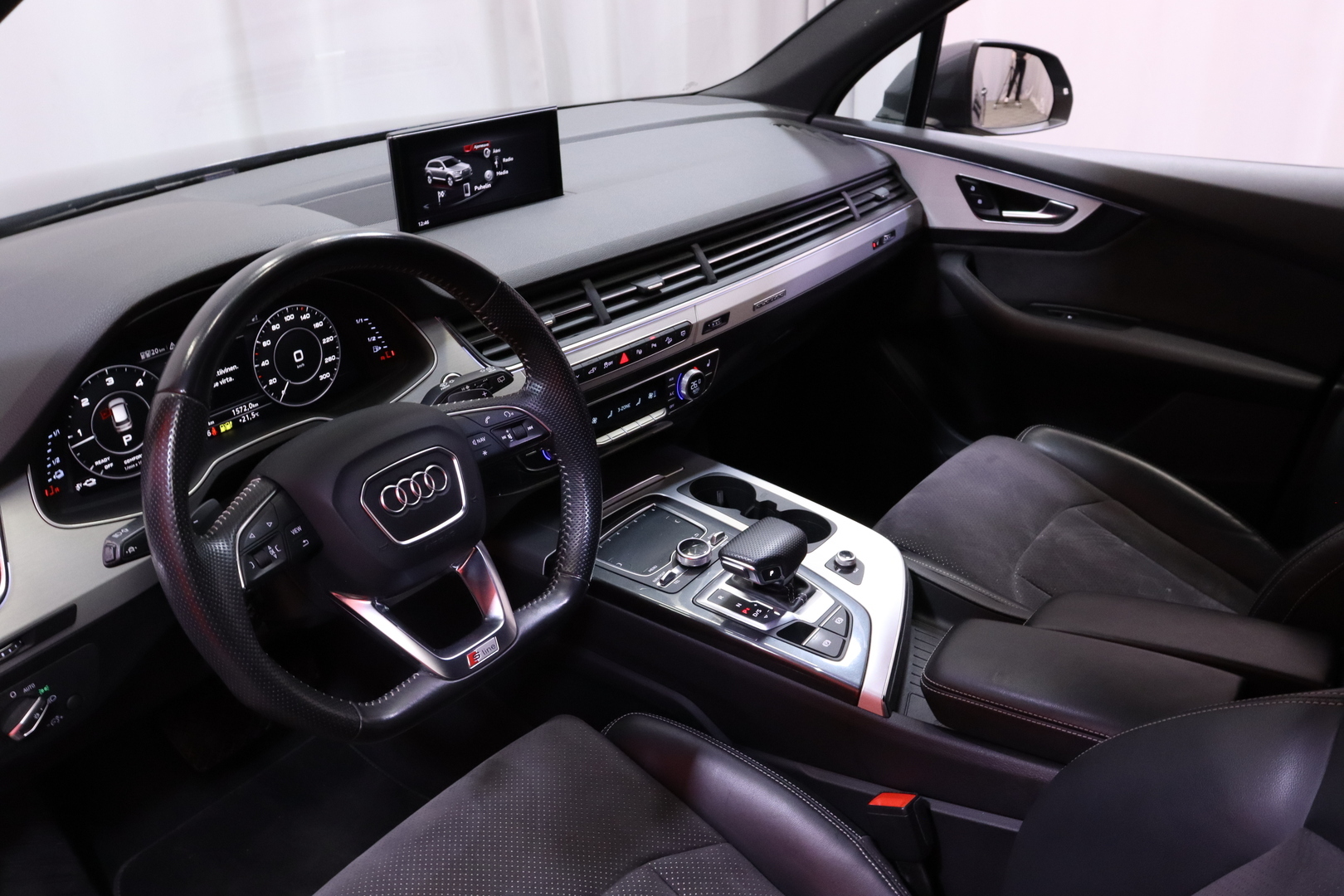 AUDI Q7 2018