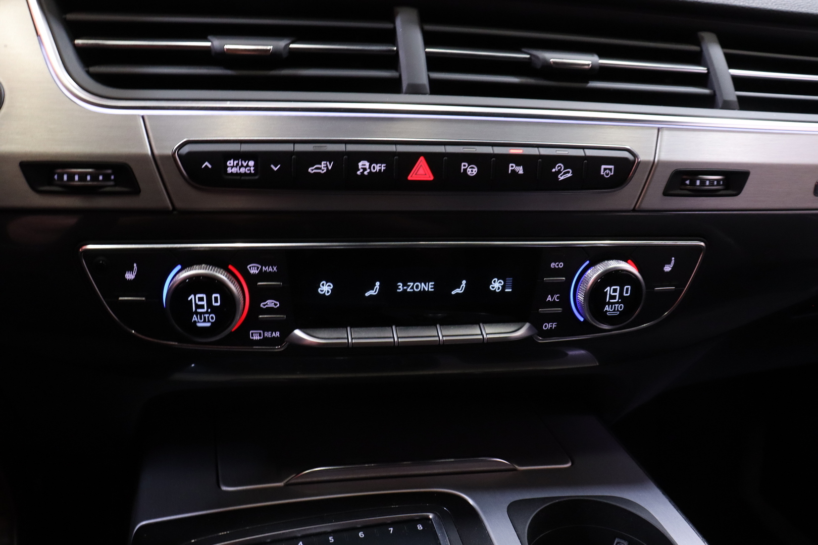 AUDI Q7 2018