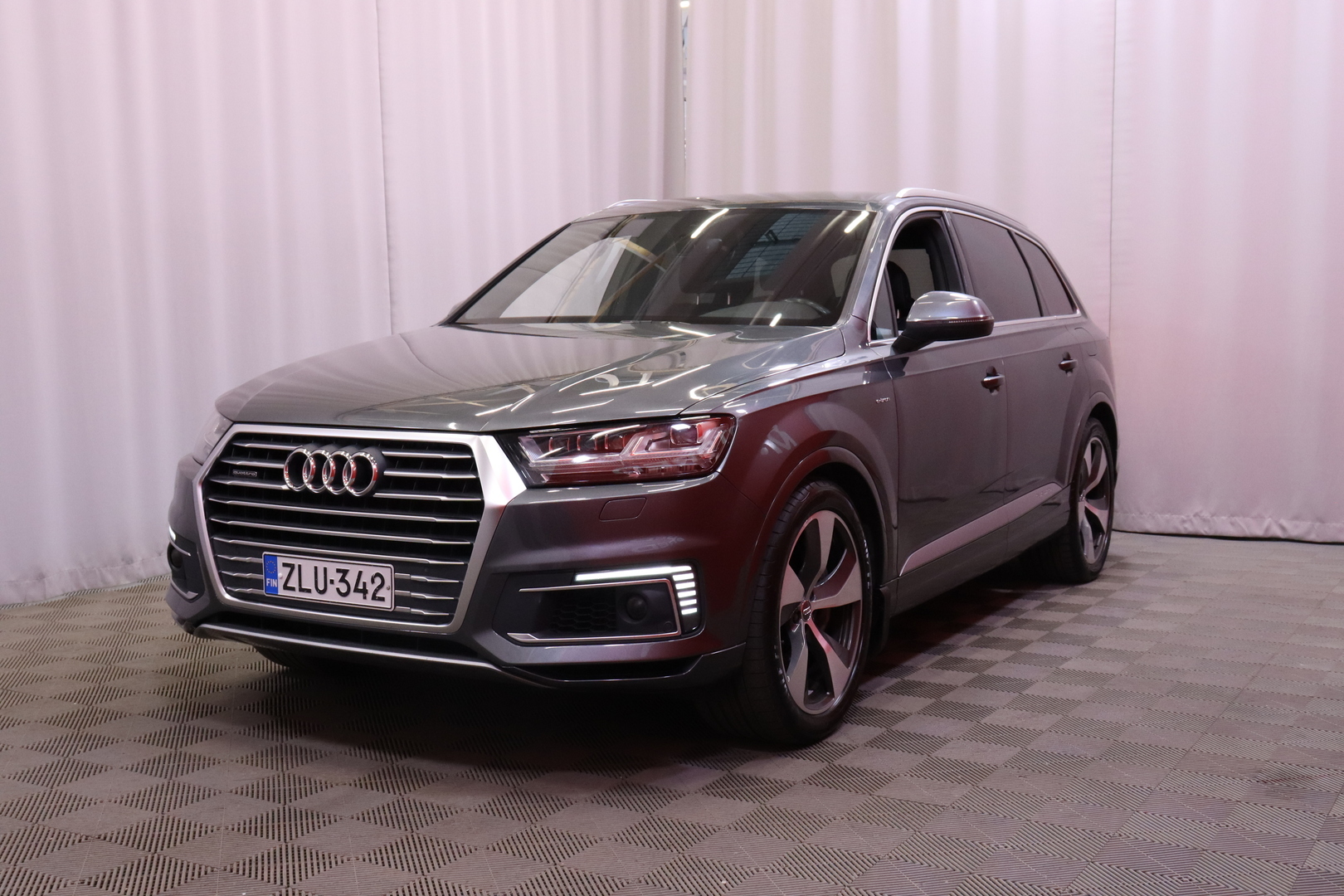 AUDI Q7 2018