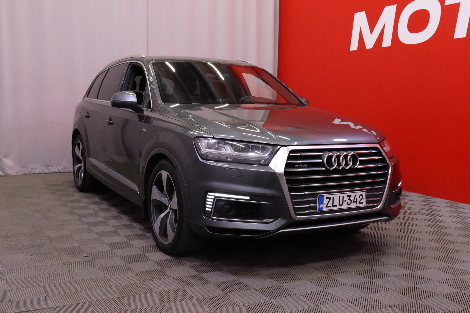 AUDI Q7 2018