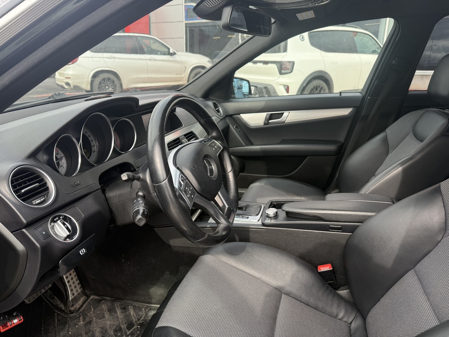 MERCEDES-BENZ C 2012