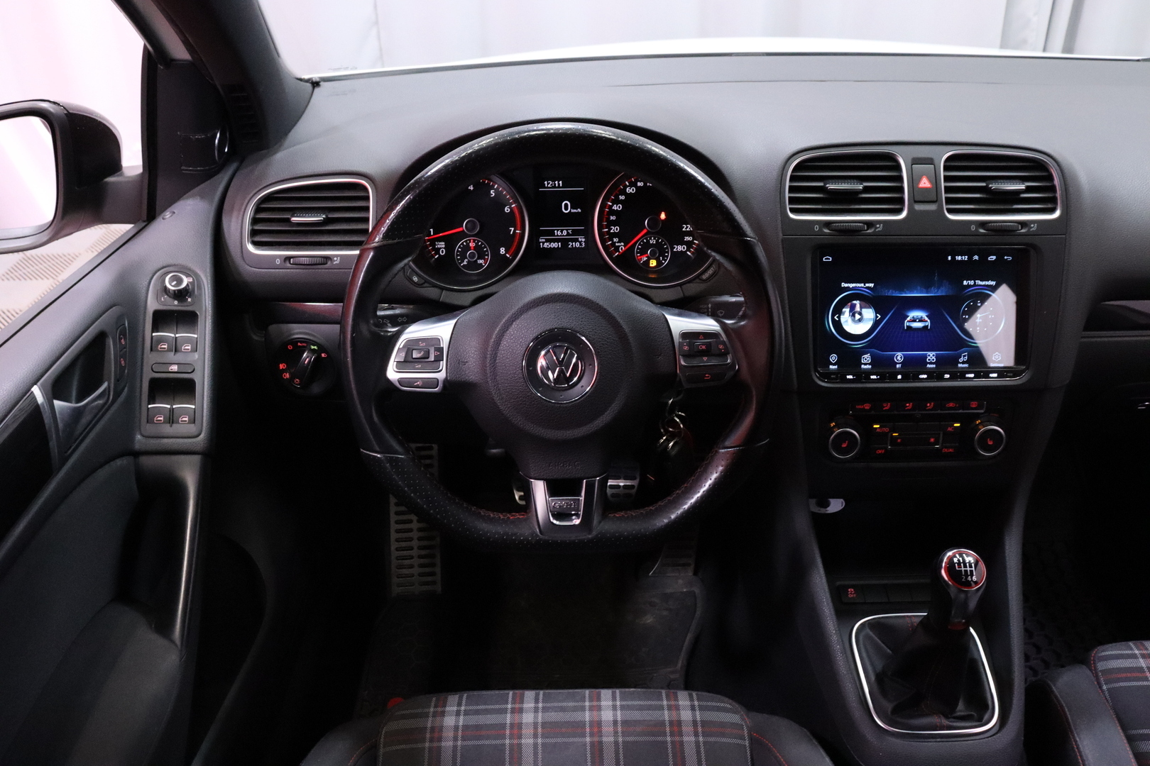 VOLKSWAGEN Golf 2011