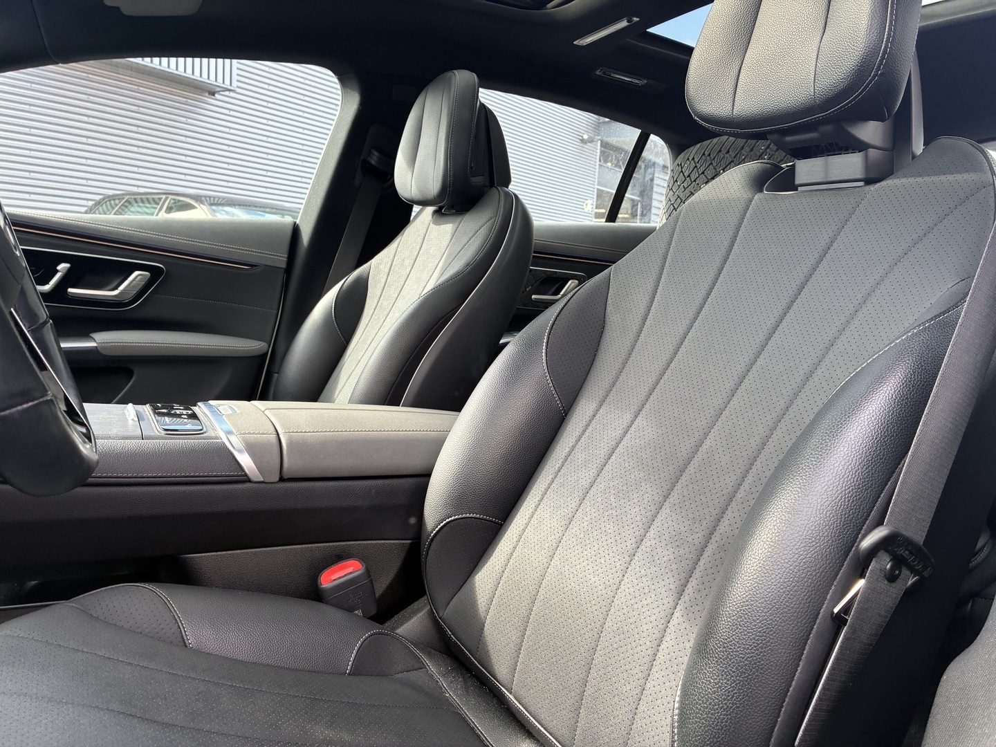 MERCEDES-BENZ EQS 2023