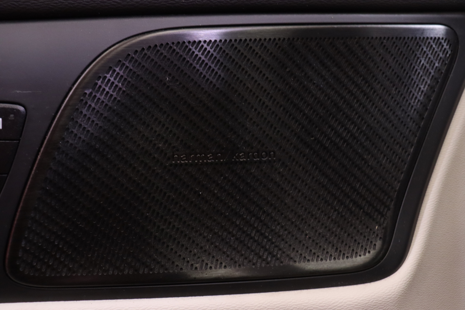 VOLVO V60 Cross Country 2023