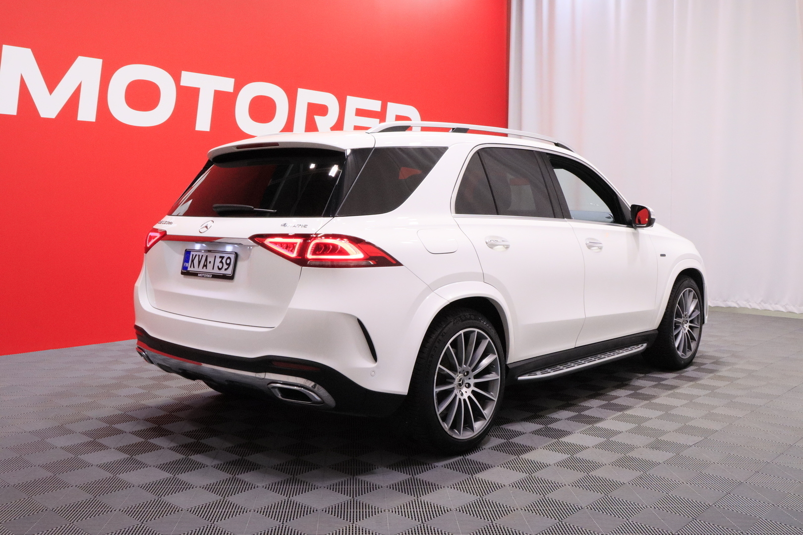 MERCEDES-BENZ GLE 2021