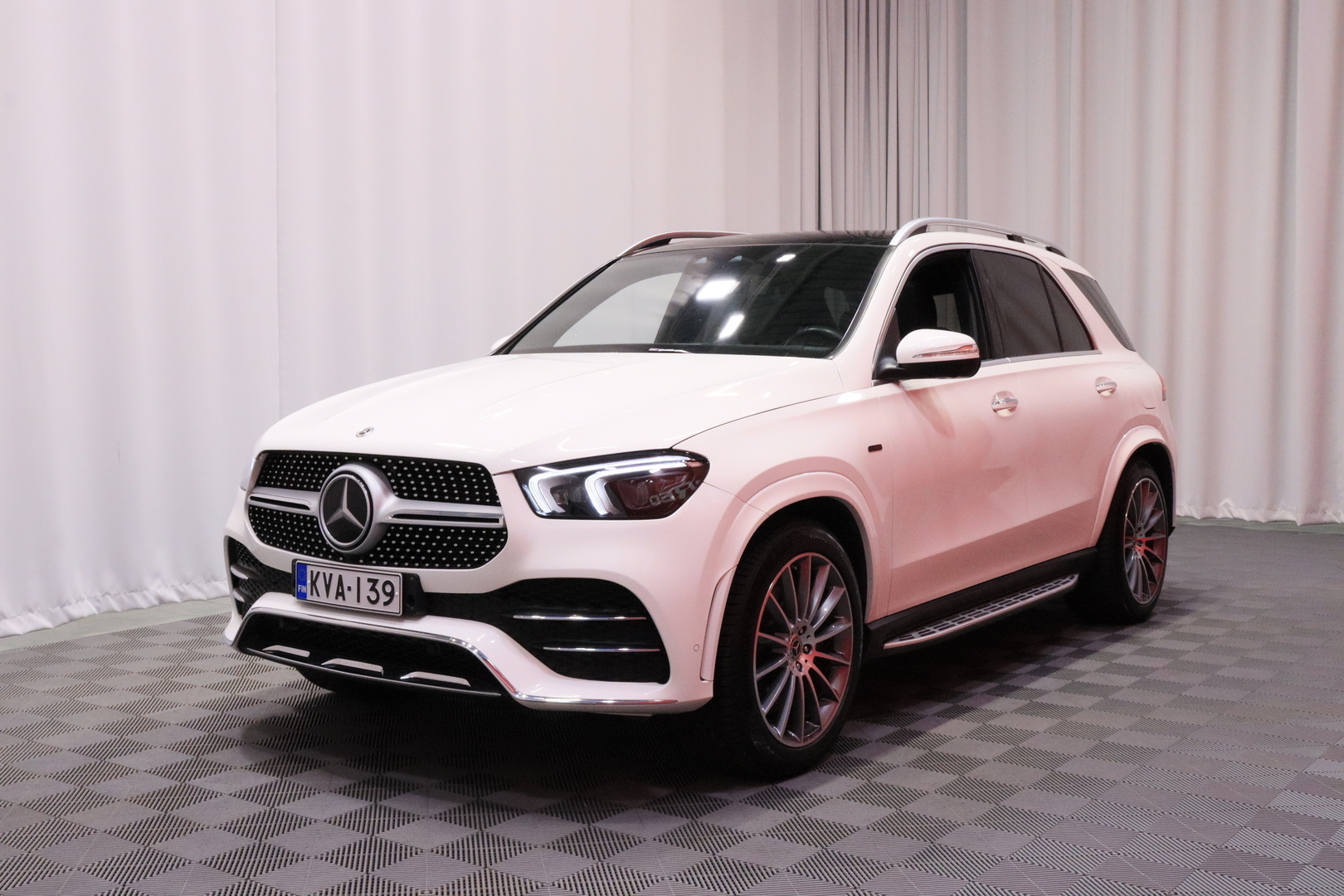 MERCEDES-BENZ GLE 2021
