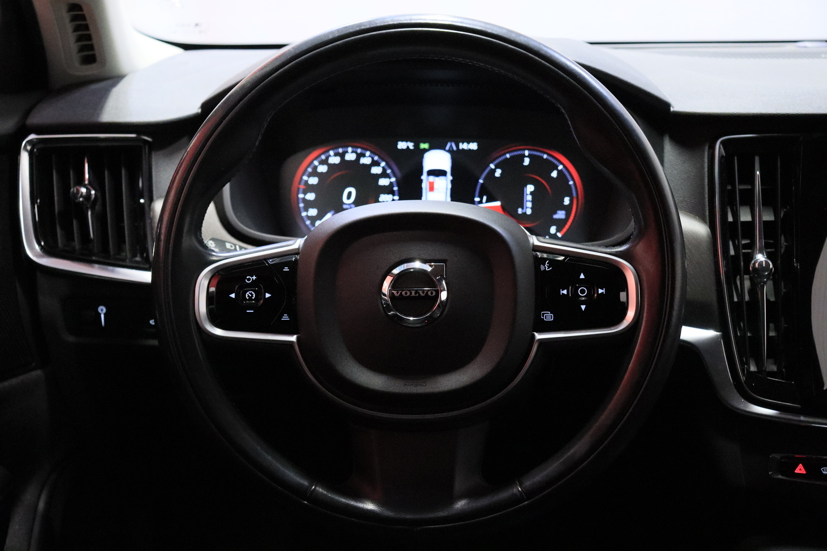 VOLVO V90 Cross Country 2019