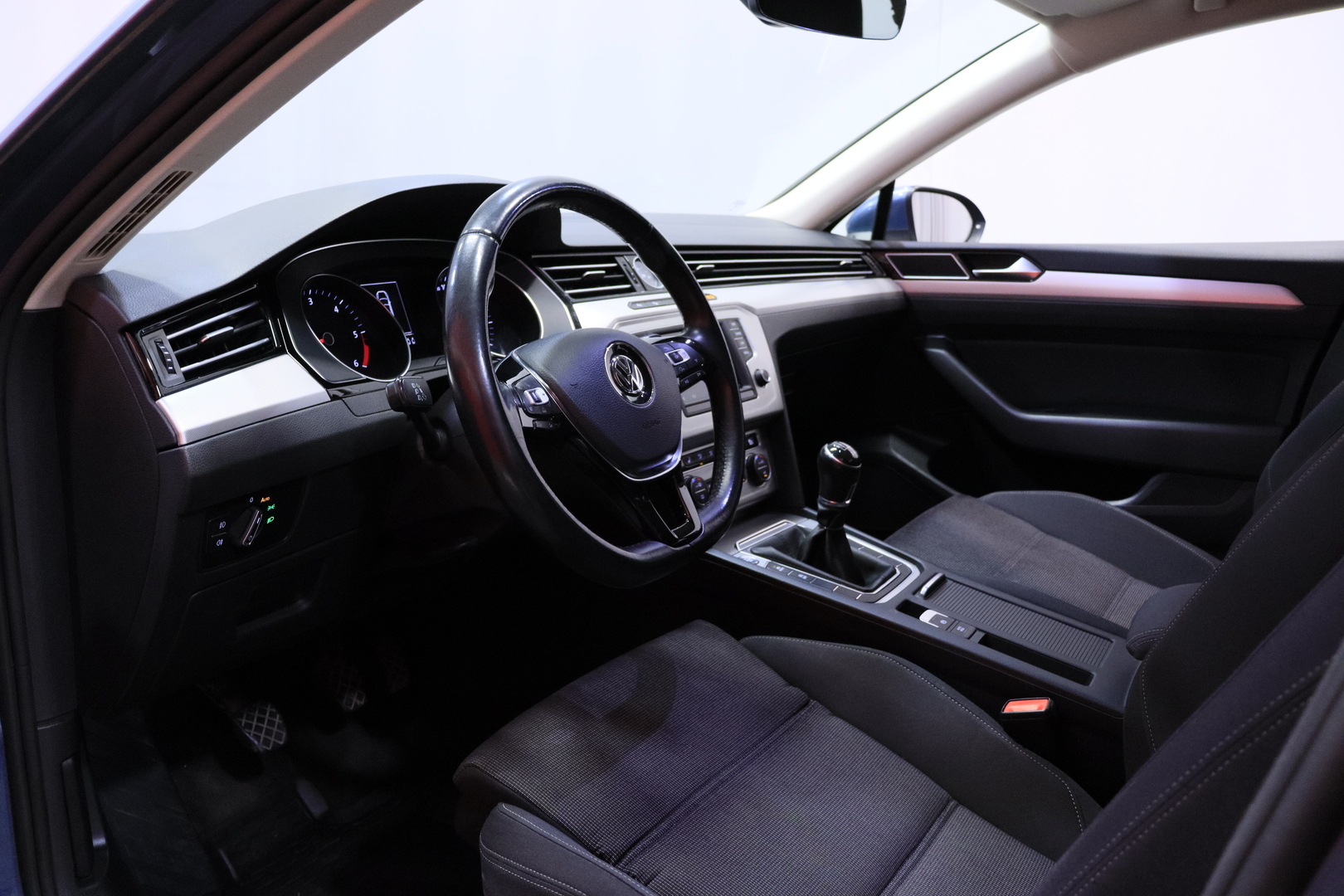 VOLKSWAGEN Passat 2017