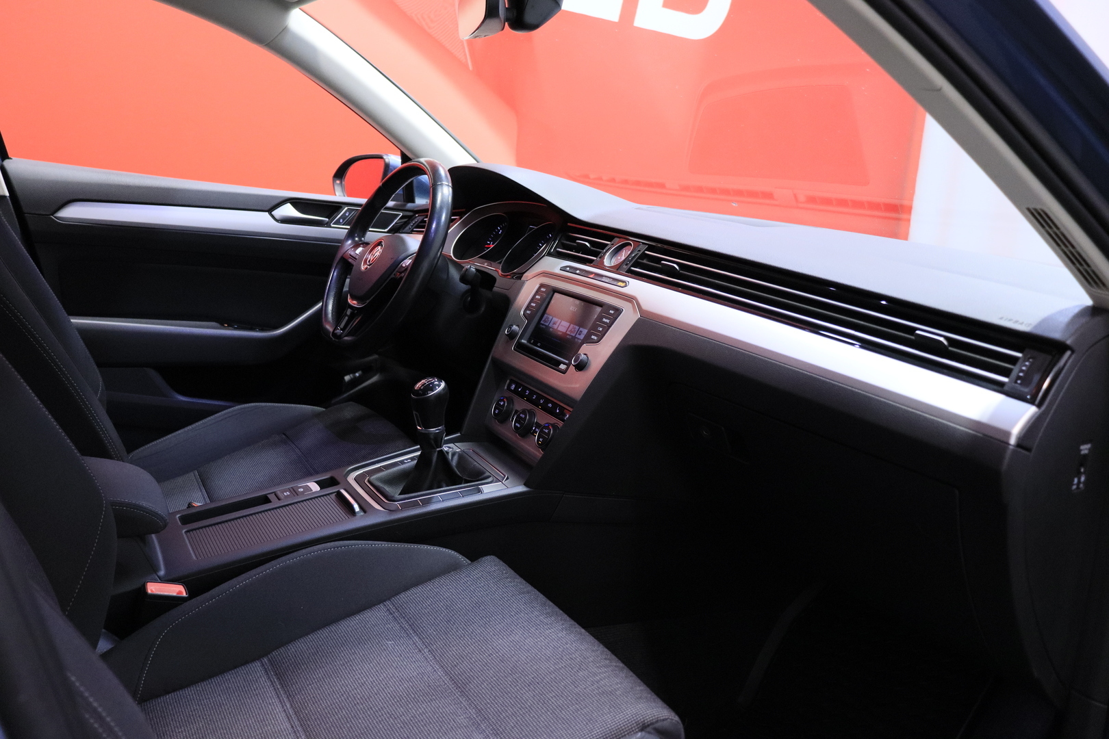 VOLKSWAGEN Passat 2017