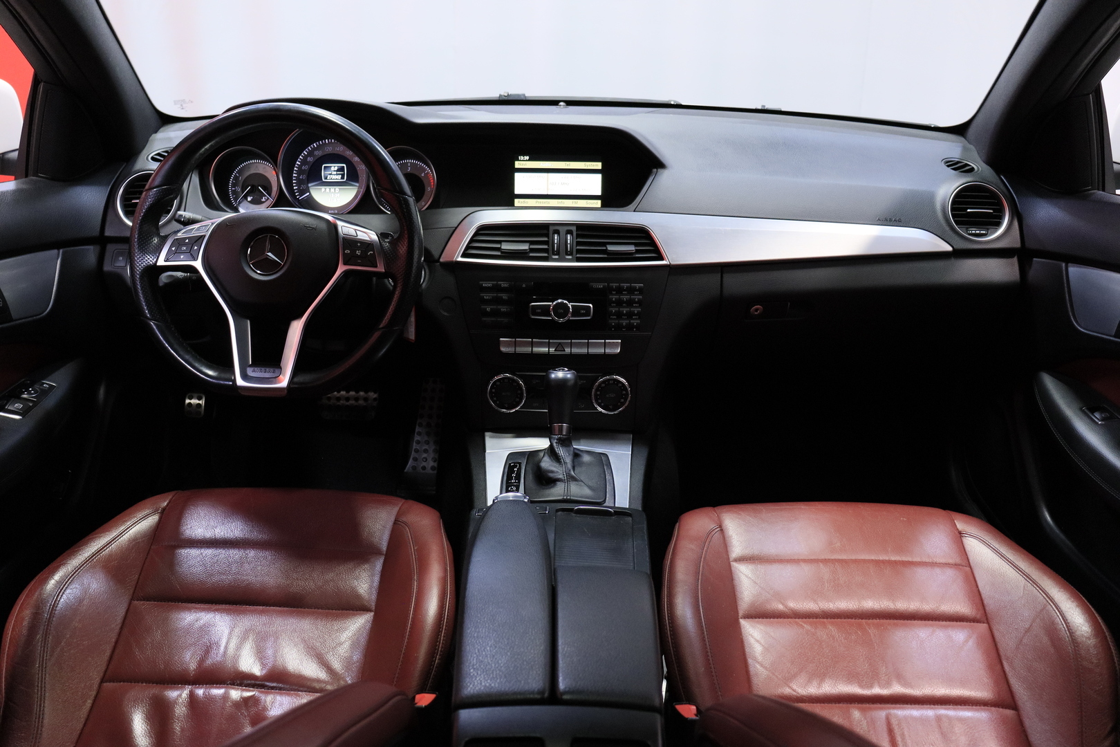 MERCEDES-BENZ C 2011