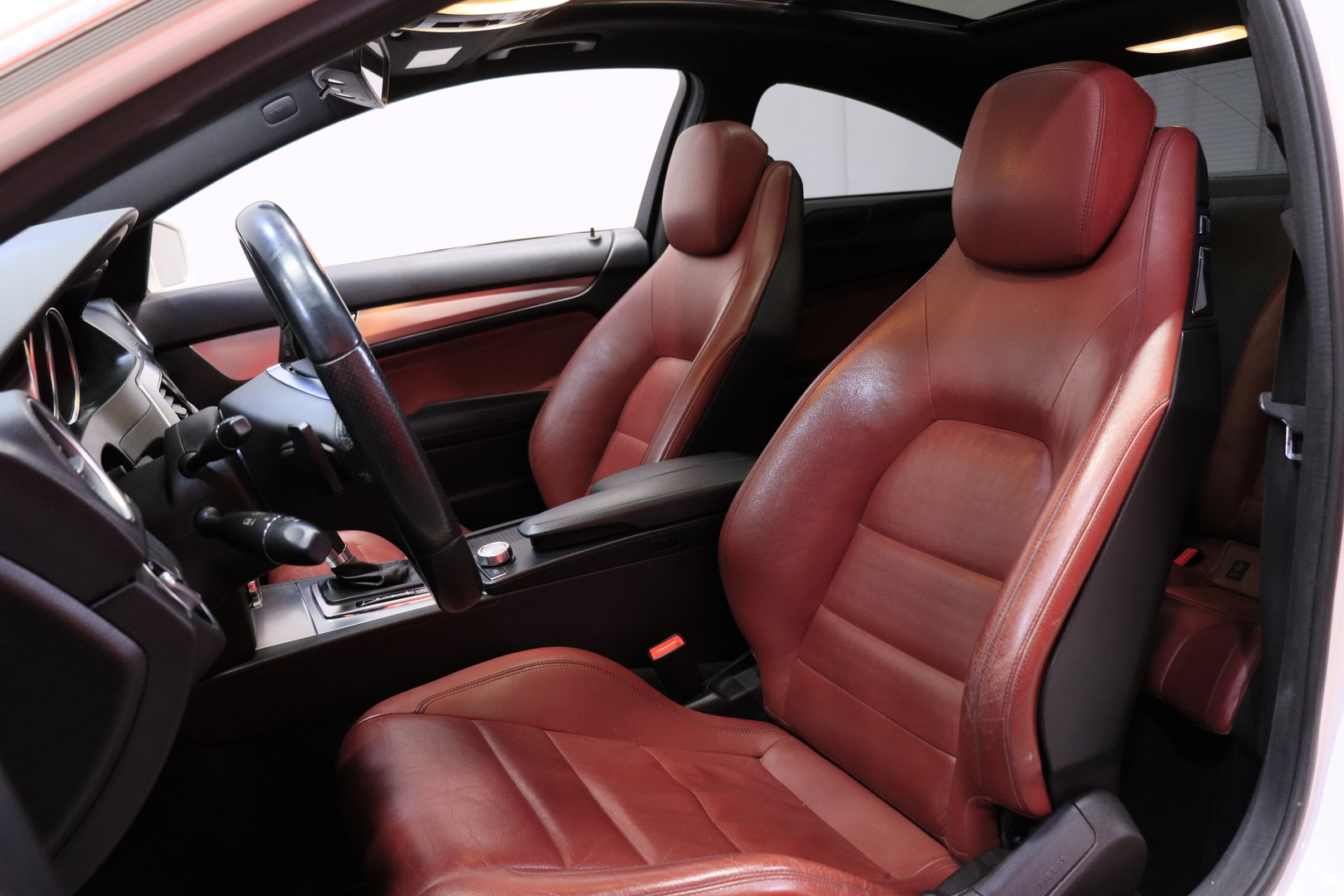 MERCEDES-BENZ C 2011