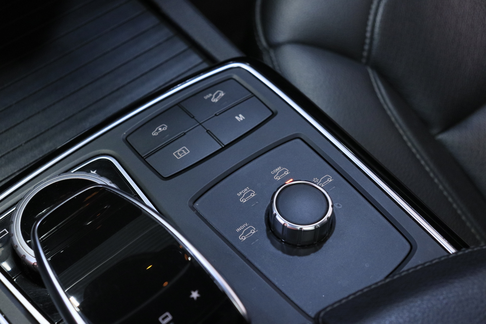 MERCEDES-BENZ GLE 2016