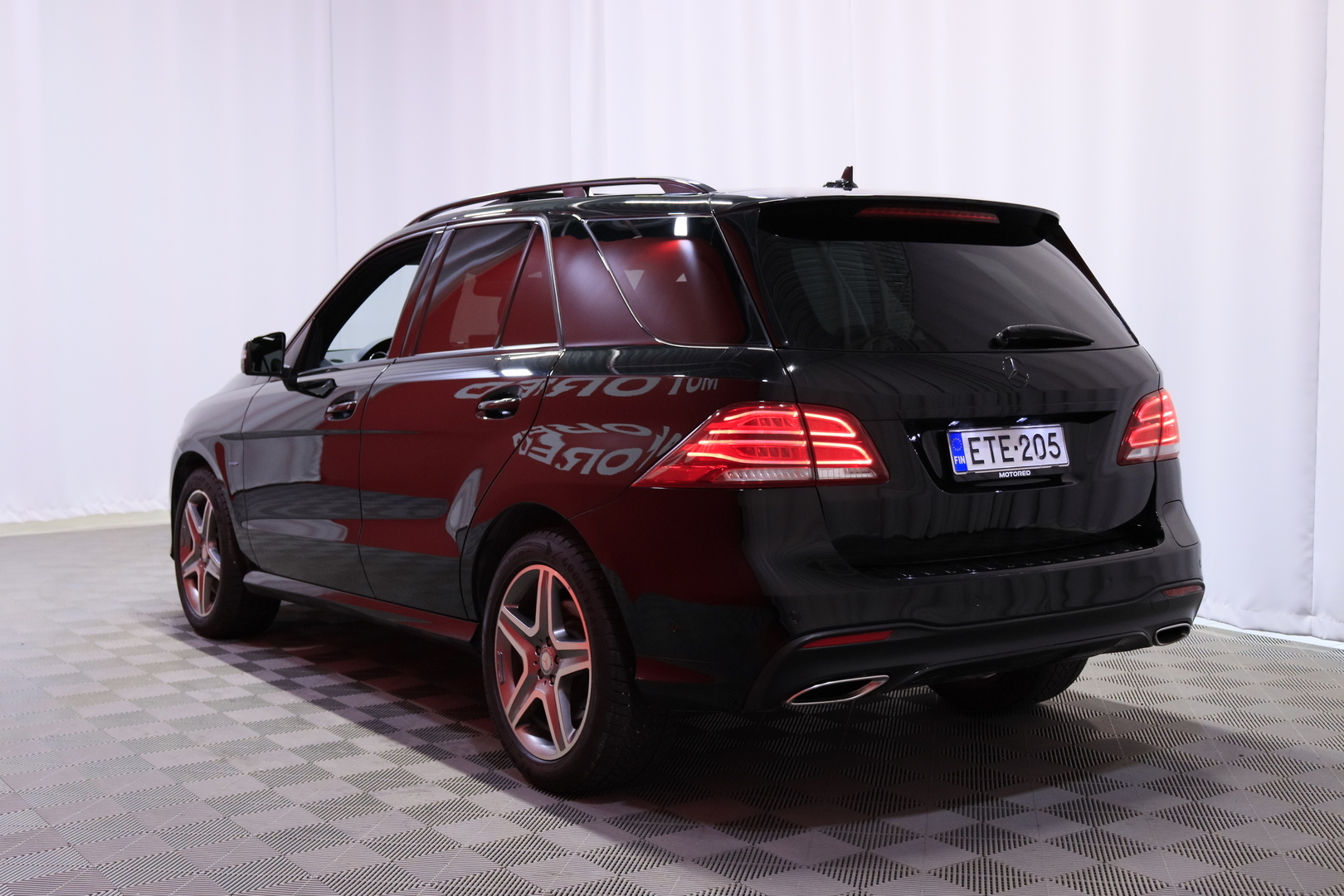 MERCEDES-BENZ GLE 2016