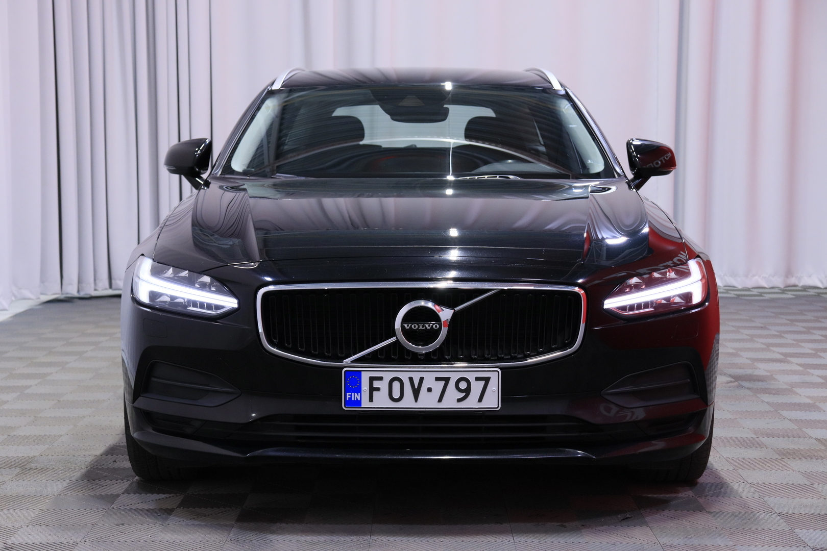 VOLVO V90 2019
