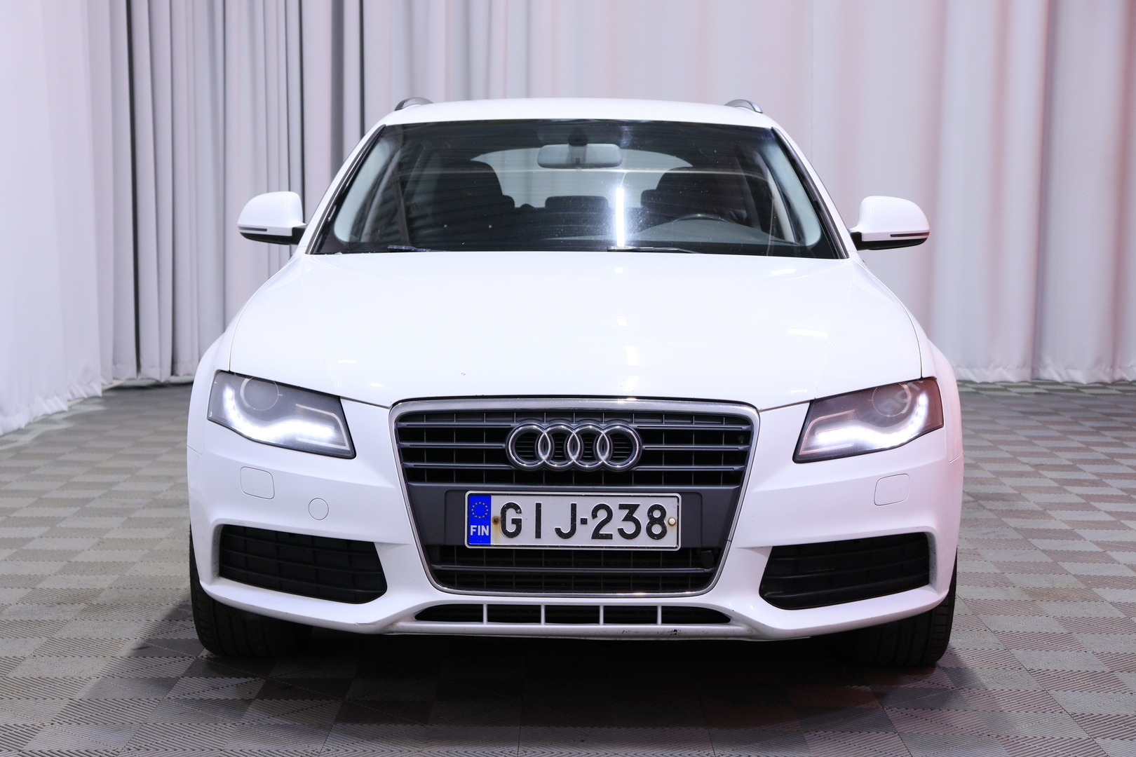 AUDI A4 2009