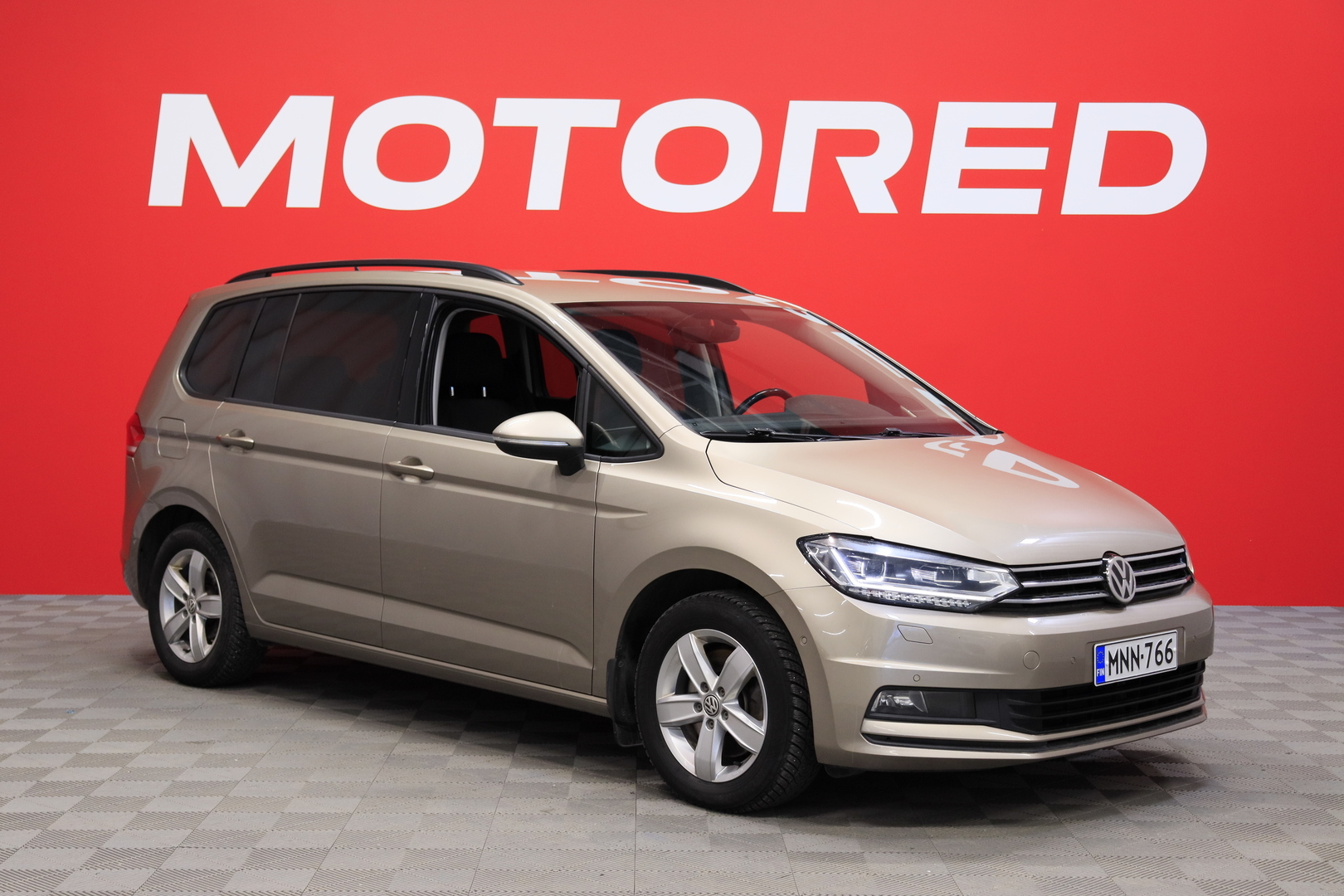 VOLKSWAGEN Touran 2018