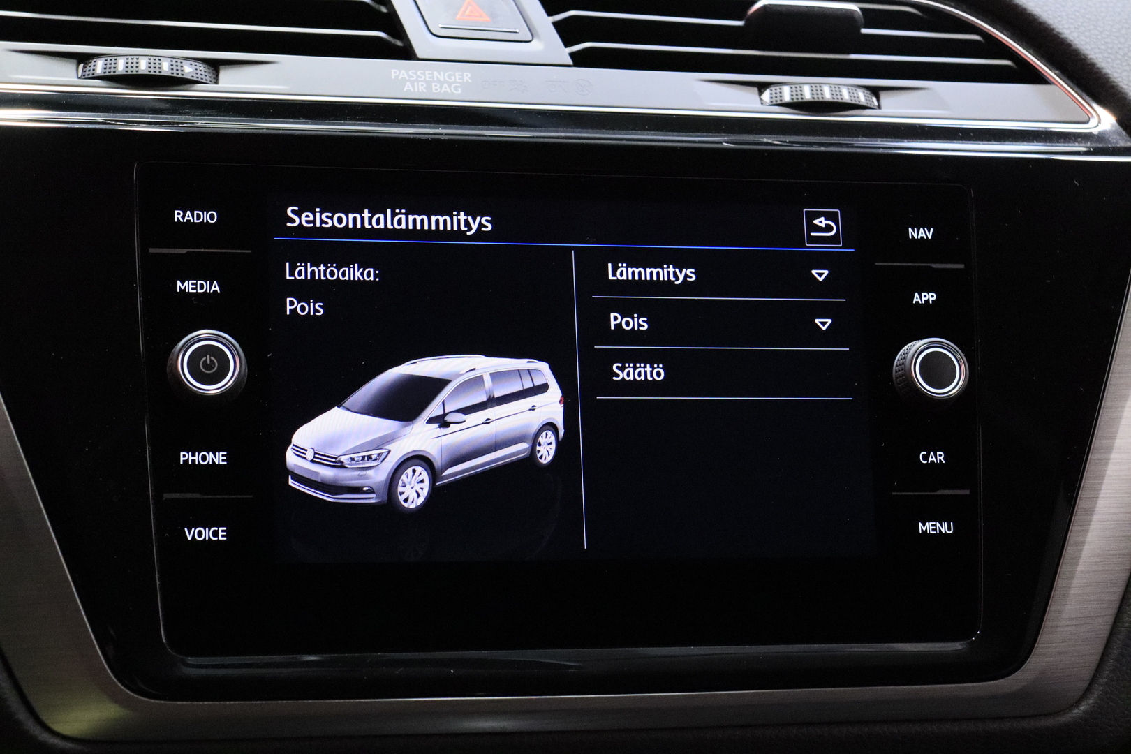 VOLKSWAGEN Touran 2018