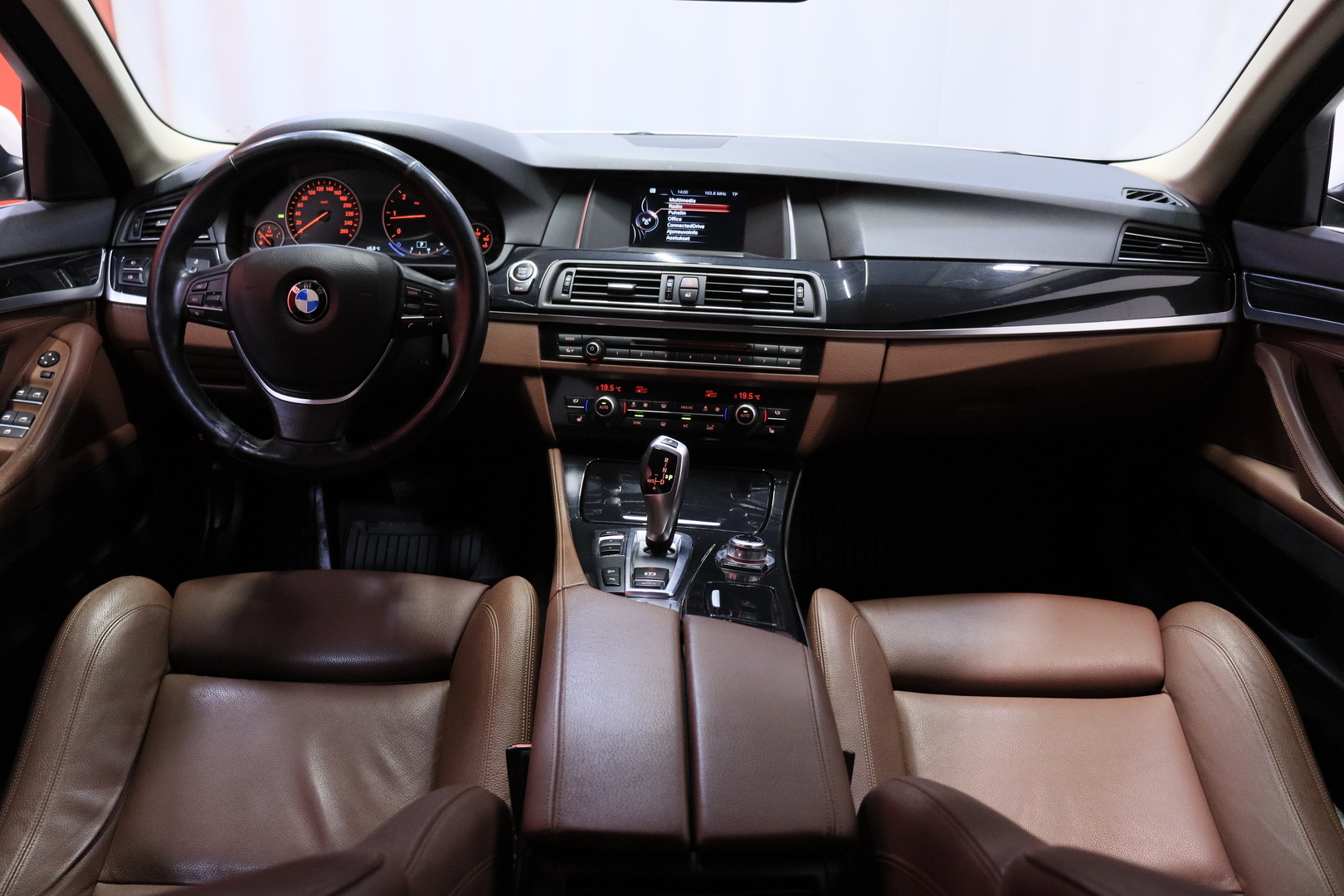 BMW 520 2015